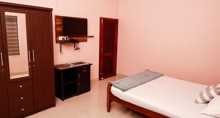Indigo Garden Room Type - Bedroom 1