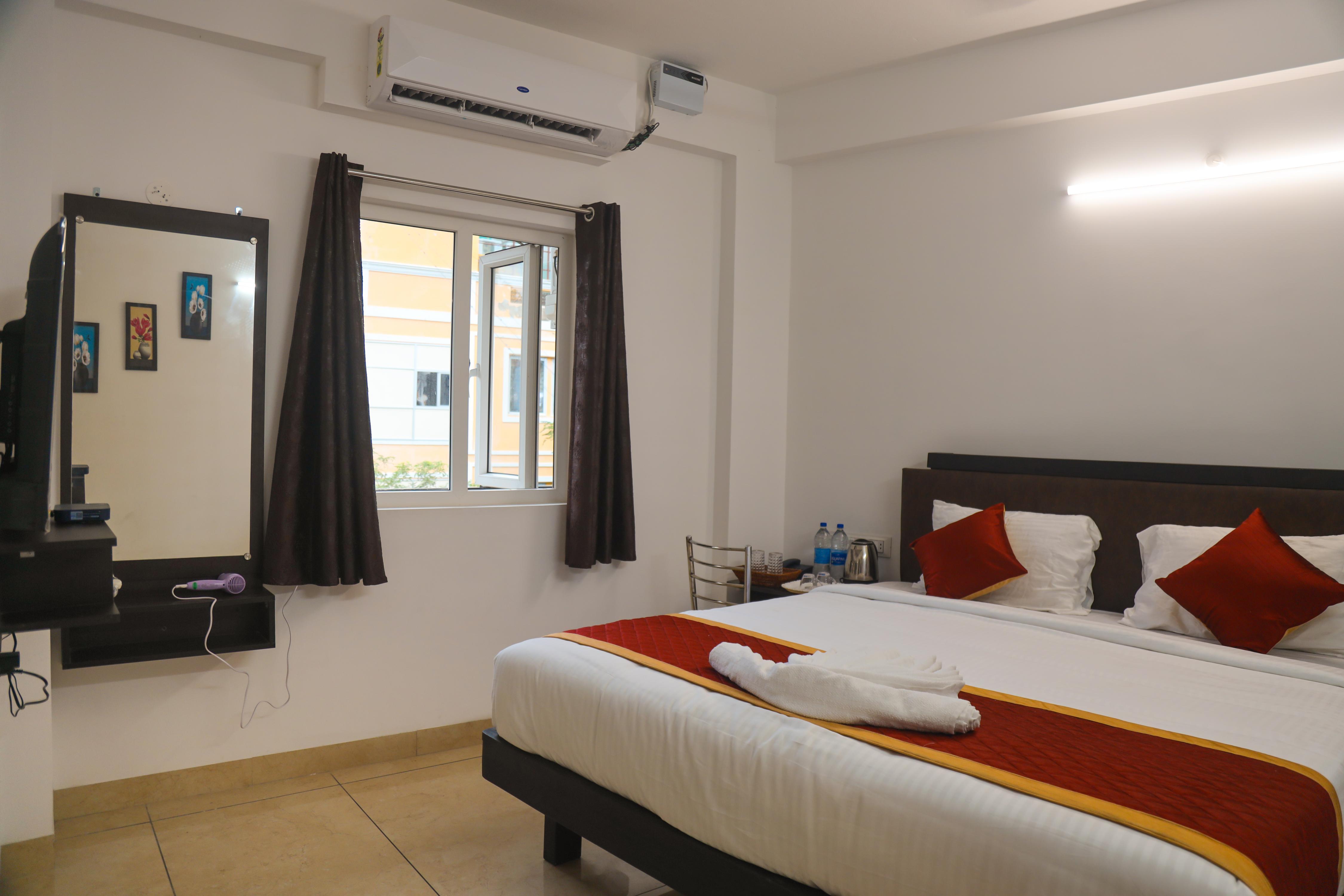 Seaa Breeze - White Town Room Type - Deluxe with City View