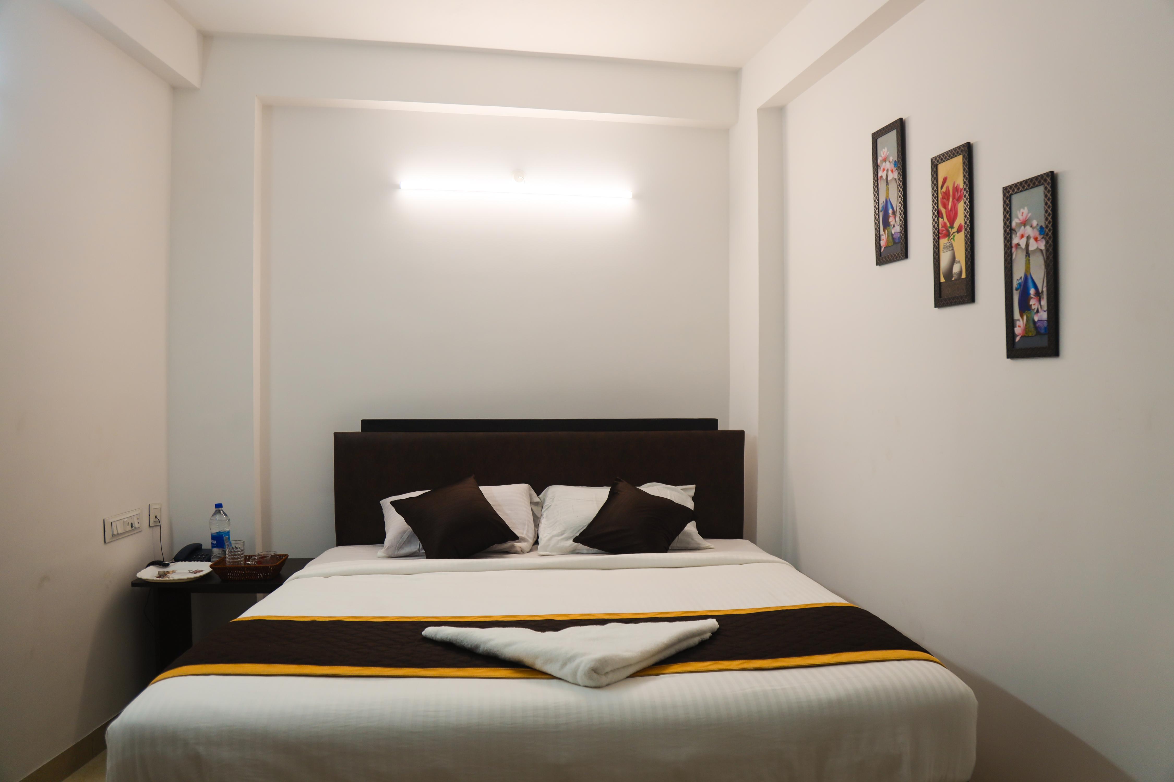 Seaa Breeze - White Town Room Type - Standard Room