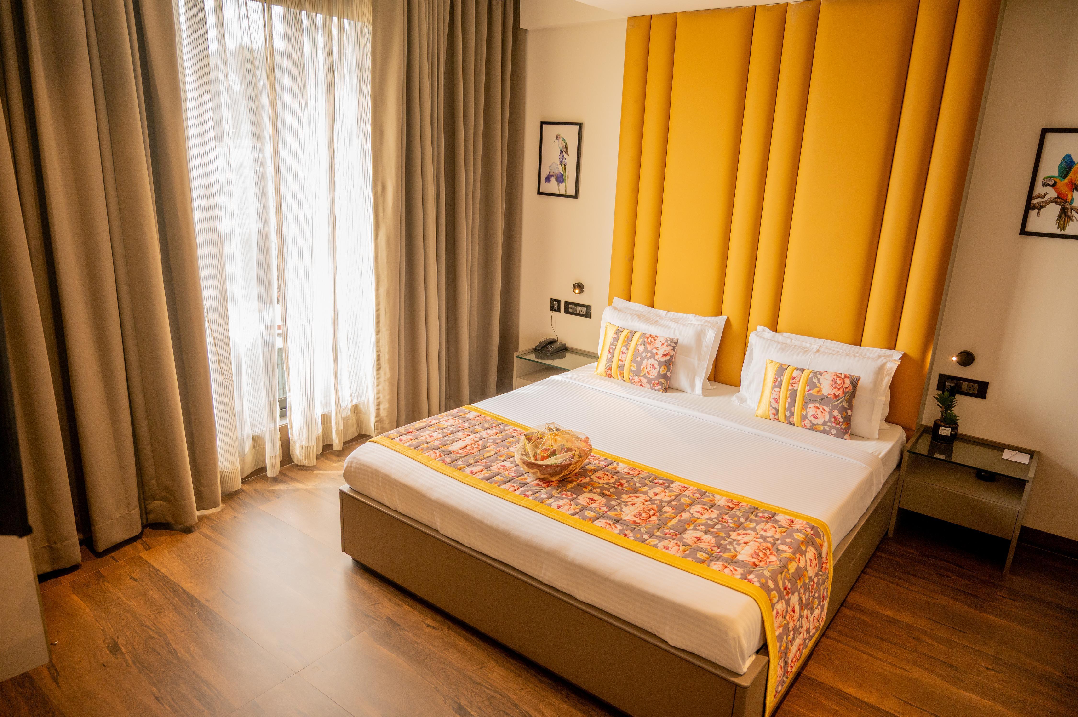 Urvi Banquets & Guest House - Tap to explore photos
