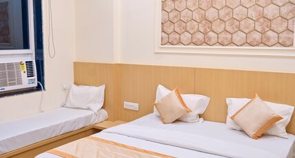Hotel Divine Elegance Room Type - Executive Room