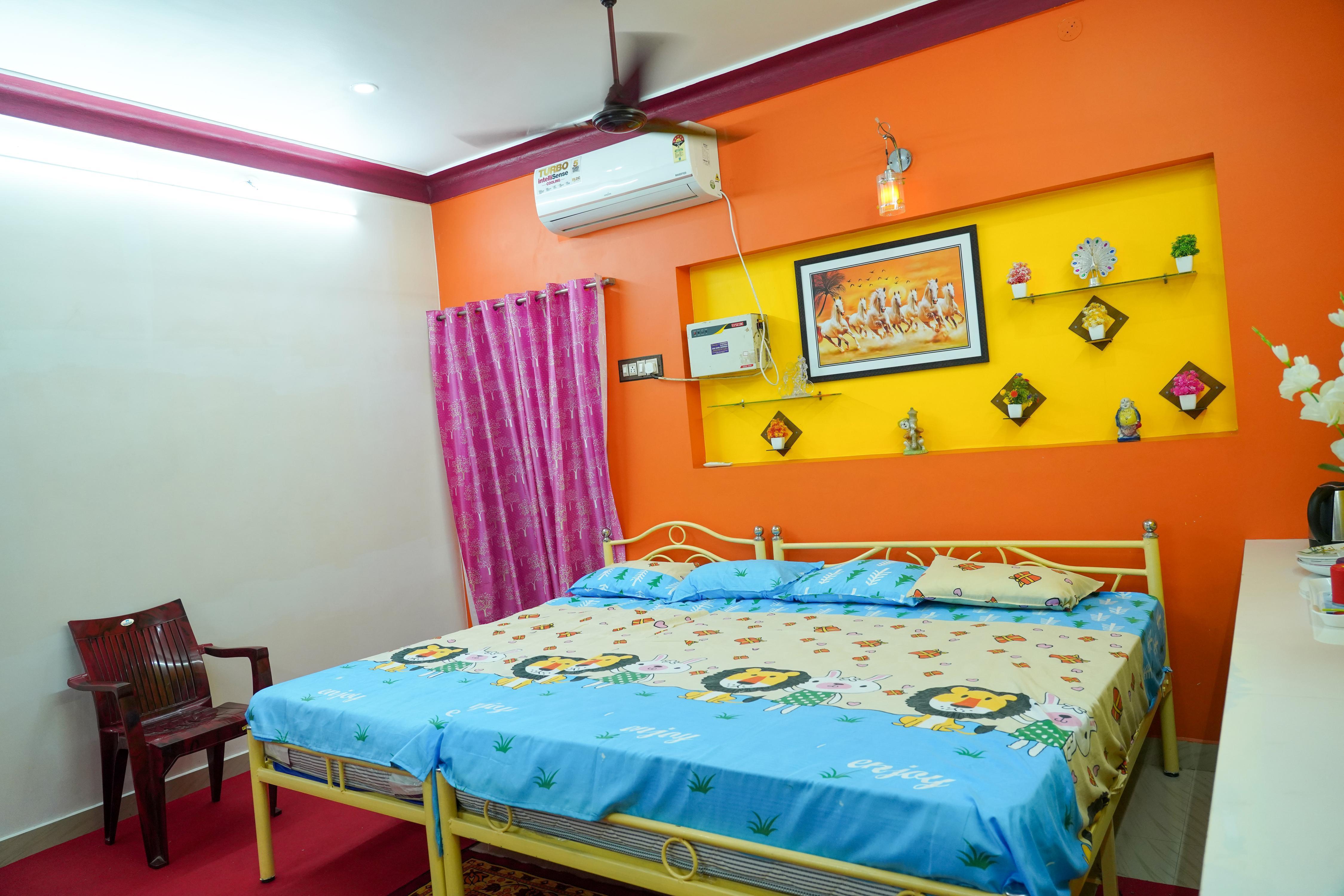 Shriram Guest House - Tap to explore photos