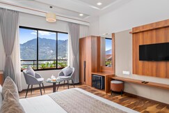 The Palm Aryan Gangtok (12 mins MG Marg)