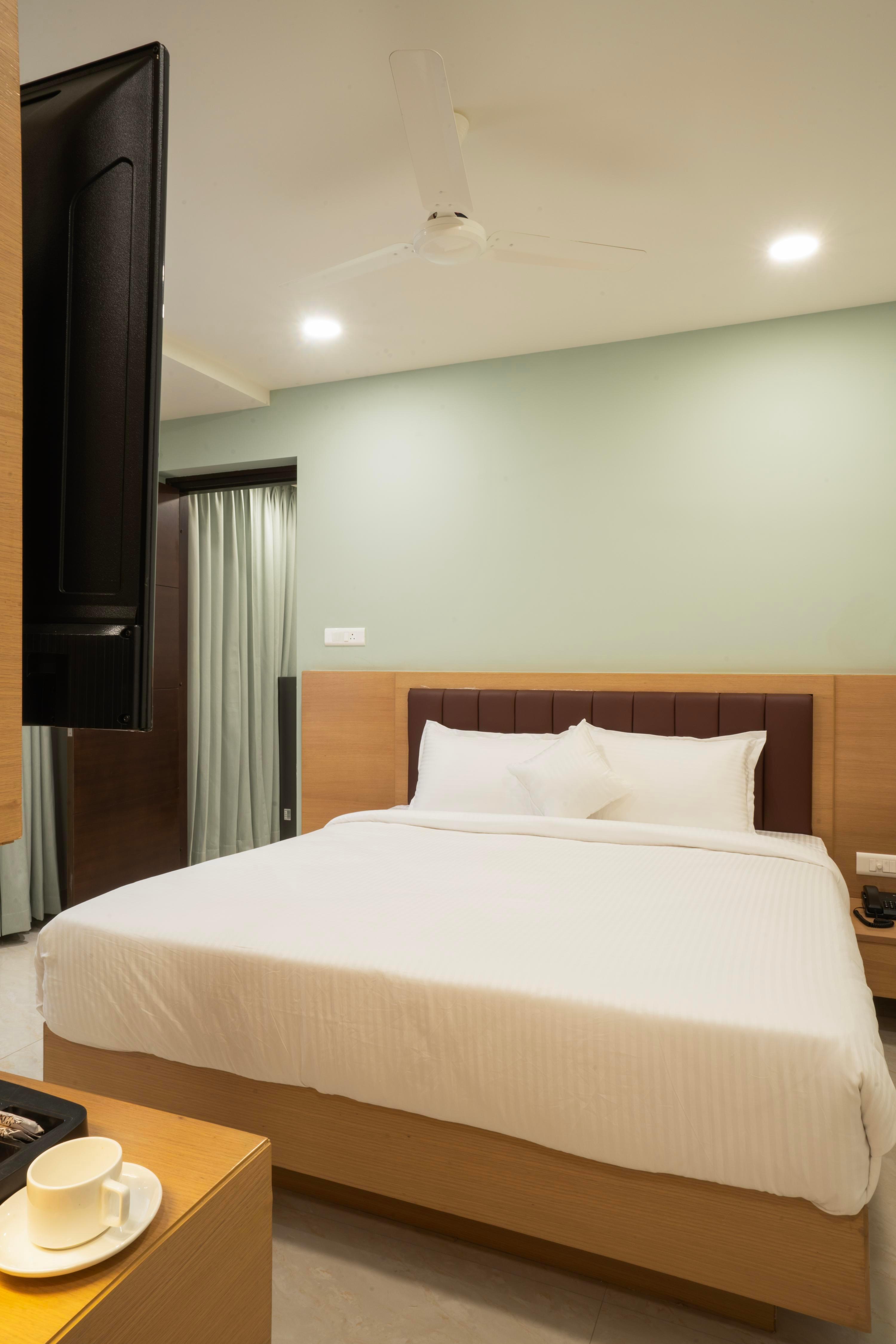 Hotel Orchids Suites kokapet - Tap to explore photos