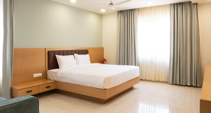 Hotel Orchids Suites kokapet Room Type - Suite Room