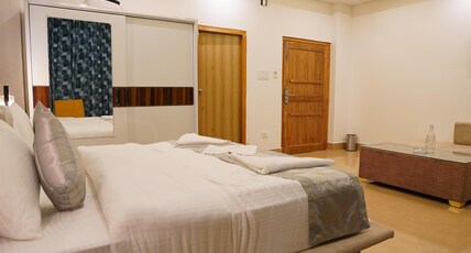 Snowbell Hotel Room Type - Deluxe Room With Private Balcony