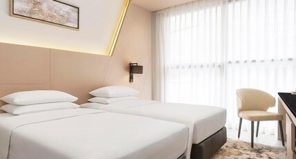 Hyatt Place Bangkok Sukhumvit 1 Room Type - 2 Twin Beds Studio (with Sofa Bed) Hyatt Place Bangkok Sukhumvit 1 Room Type - 2 Twin Beds Studio (with Sofa Bed)