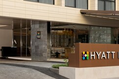 Hyatt Place Bangkok Sukhumvit 1