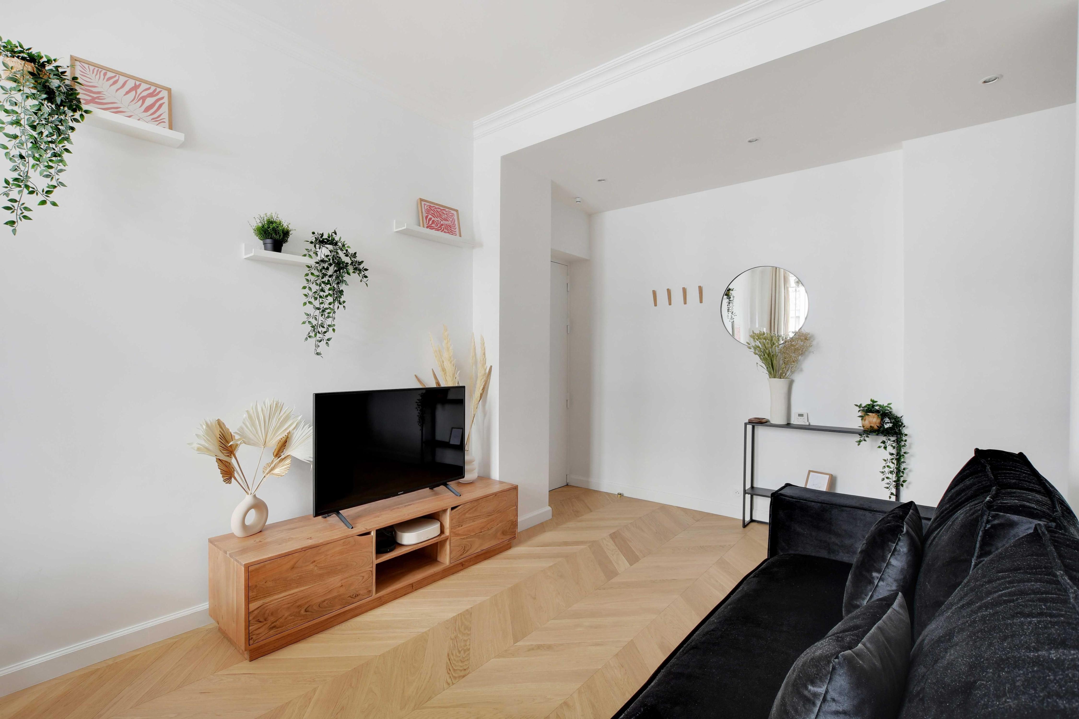 Spacious Cosy Apartment -2BR/8P- Pl. de la Nation - Tap to explore photos