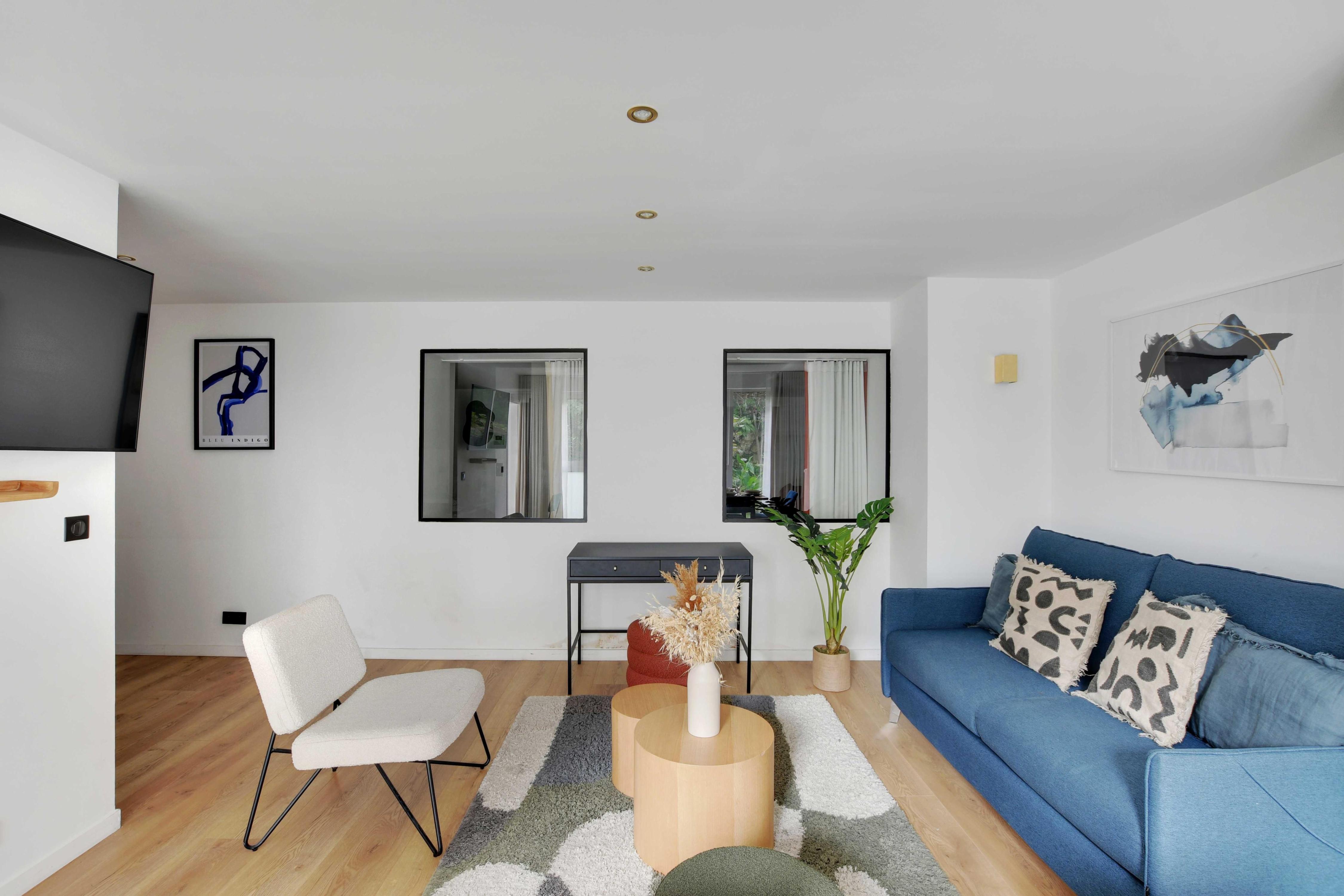 Stunning apartment - 3BR/8P - Place de la Nation - Tap to explore photos