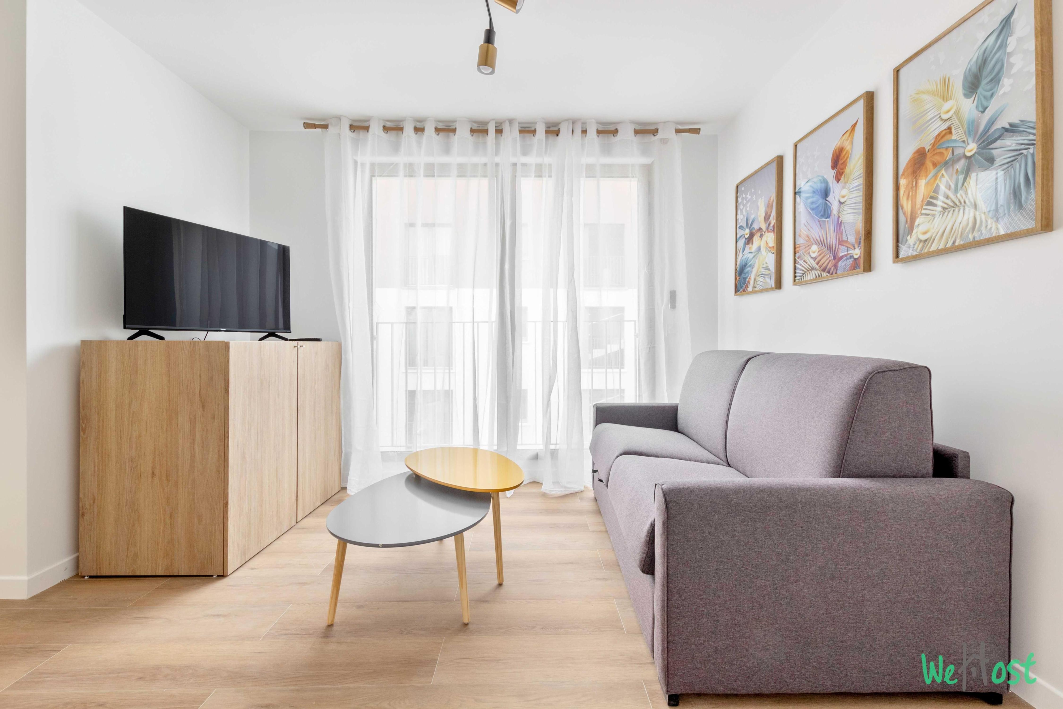 Bright apt with balcony -6P-Proche Disney/Paris - Tap to explore photos