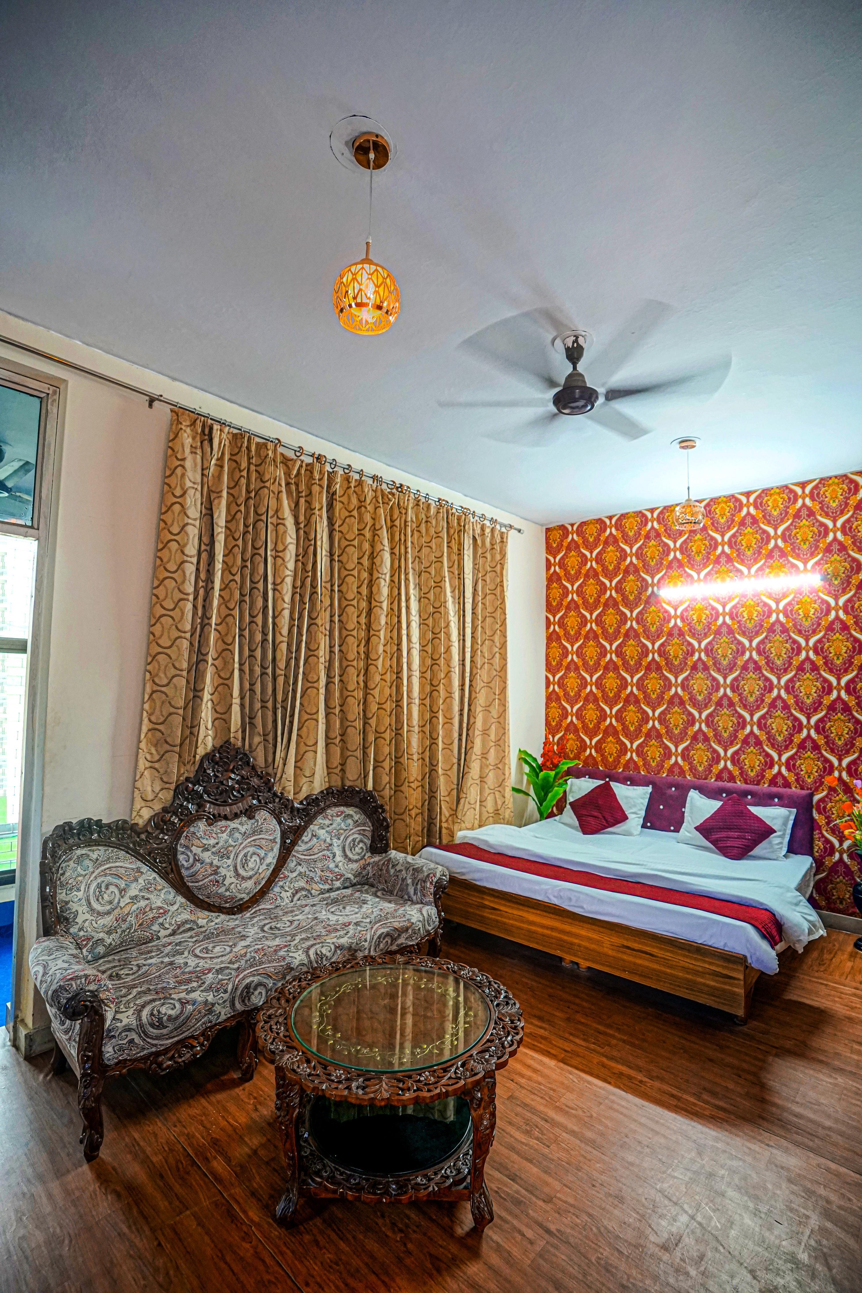 Hoteltriptaganga - Tap to explore photos
