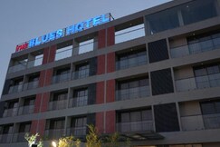 The Blues Hotel, GIDC