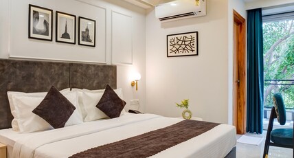 Saltstayz Premier - Arjun Marg & Golf Course Road Room Type - Standard Room with Balcony with Gym Access Saltstayz Premier - Arjun Marg & Golf Course Road Room Type - Standard Room with Balcony with Gym Access