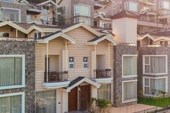 ELIVAAS prive Royce Cottage | Luxe Hilltop 4 BHK with Terrace & Scenic Views