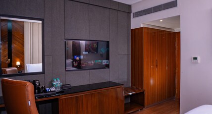 Paramos Meeds Room Type - Executive Room