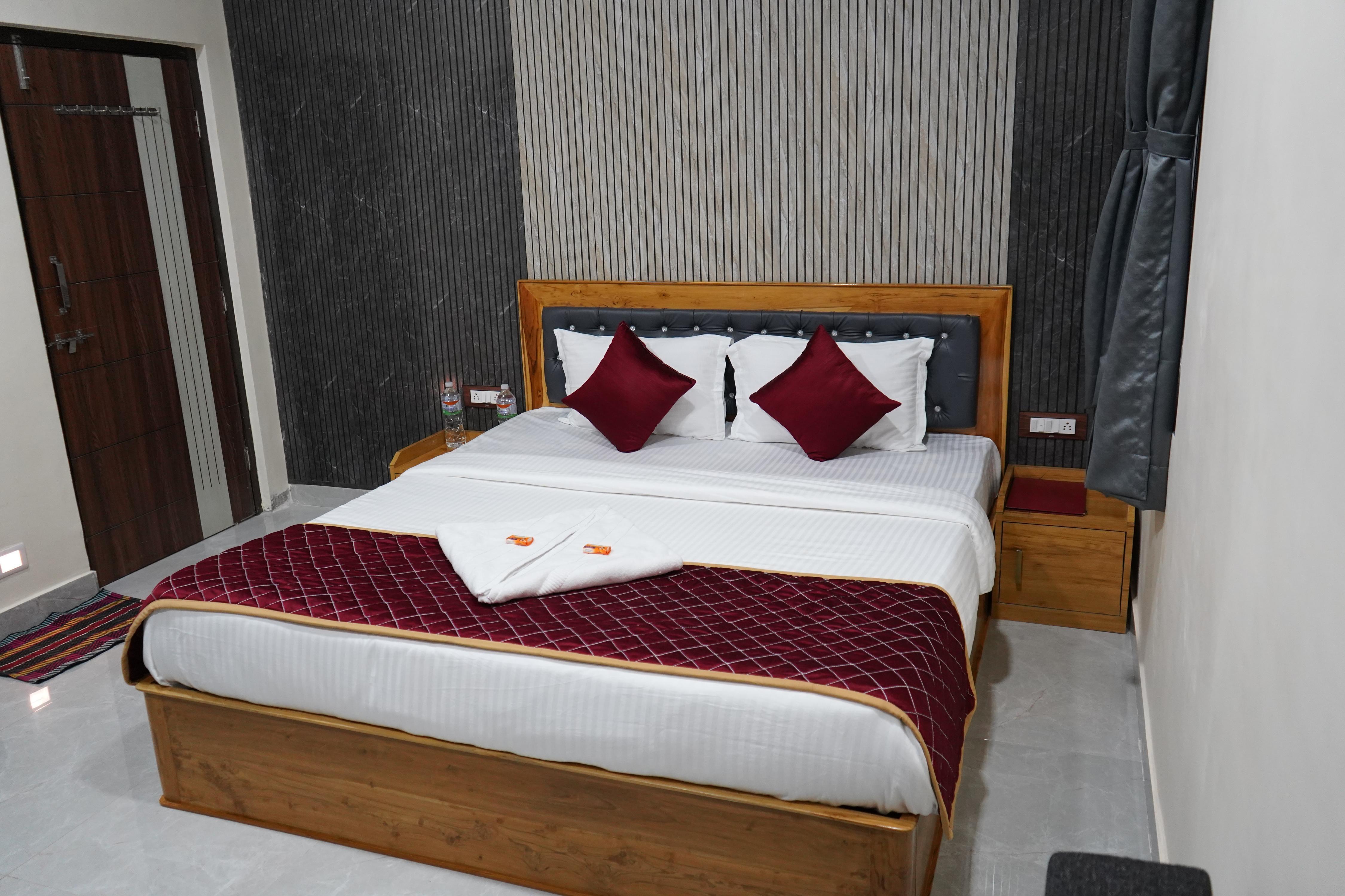 Soham Resort Diveagar - Tap to explore photos