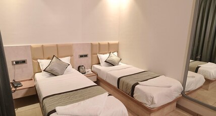 Pandharipuram Palace Room Type - Deluxe Twin AC Bed Room