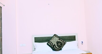 Maa Ganga Homes (No Unmarried couples) Room Type - Room No 301