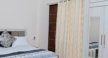 Maa Ganga Homes (No Unmarried couples) Room Type - Room No 203