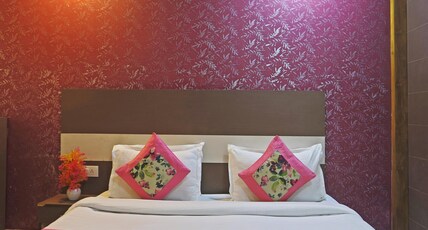 Hotel Star Lite Room Type - Deluxe Bedroom