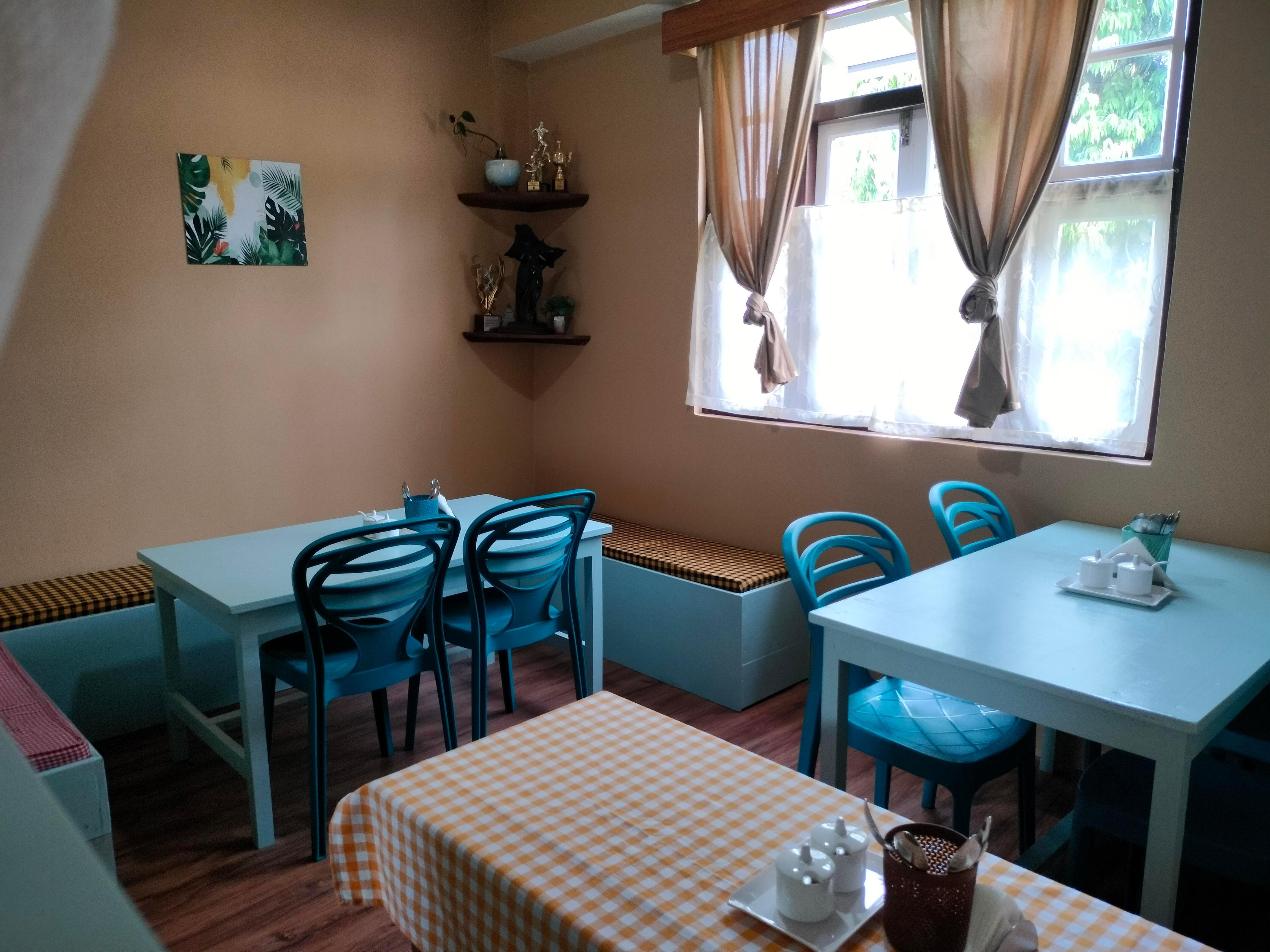 Valley Mist Rooms & kitchen 