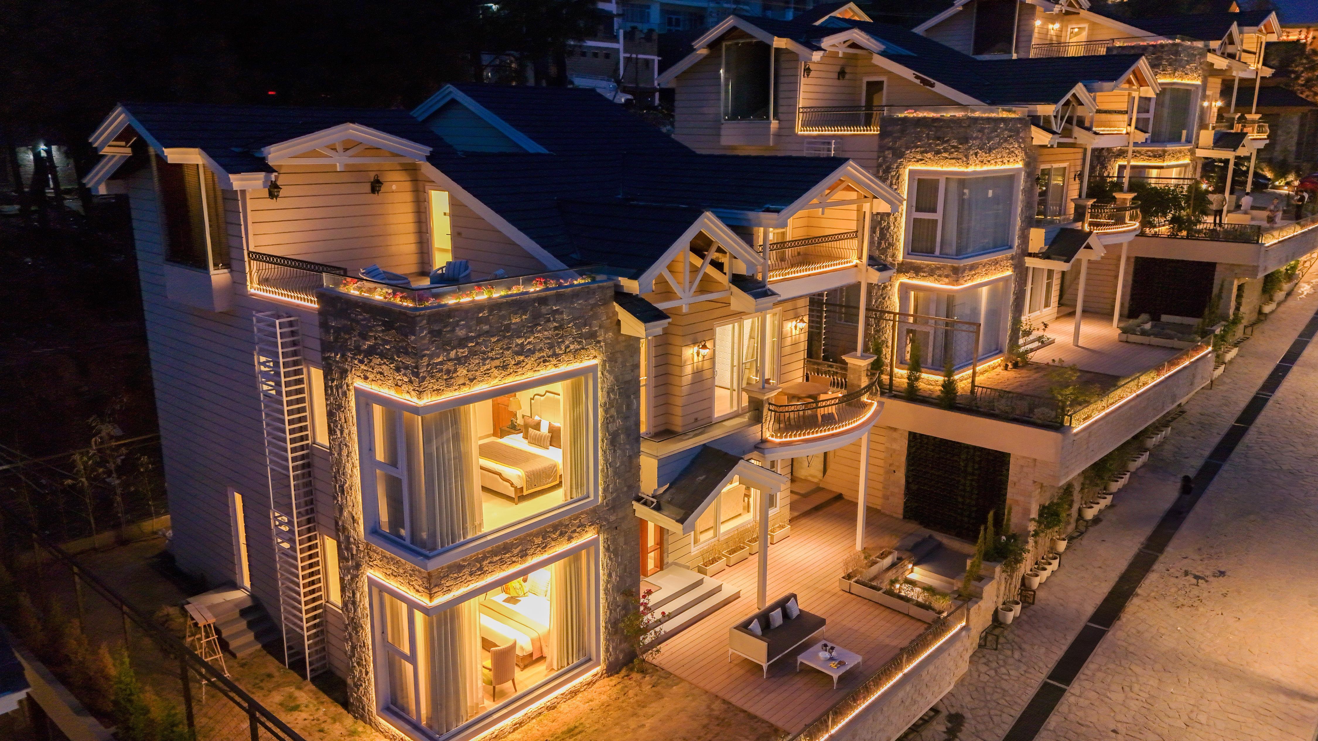 Ultraluxe Villa W/Pool Jacuzzi and 360 Degree Hills views