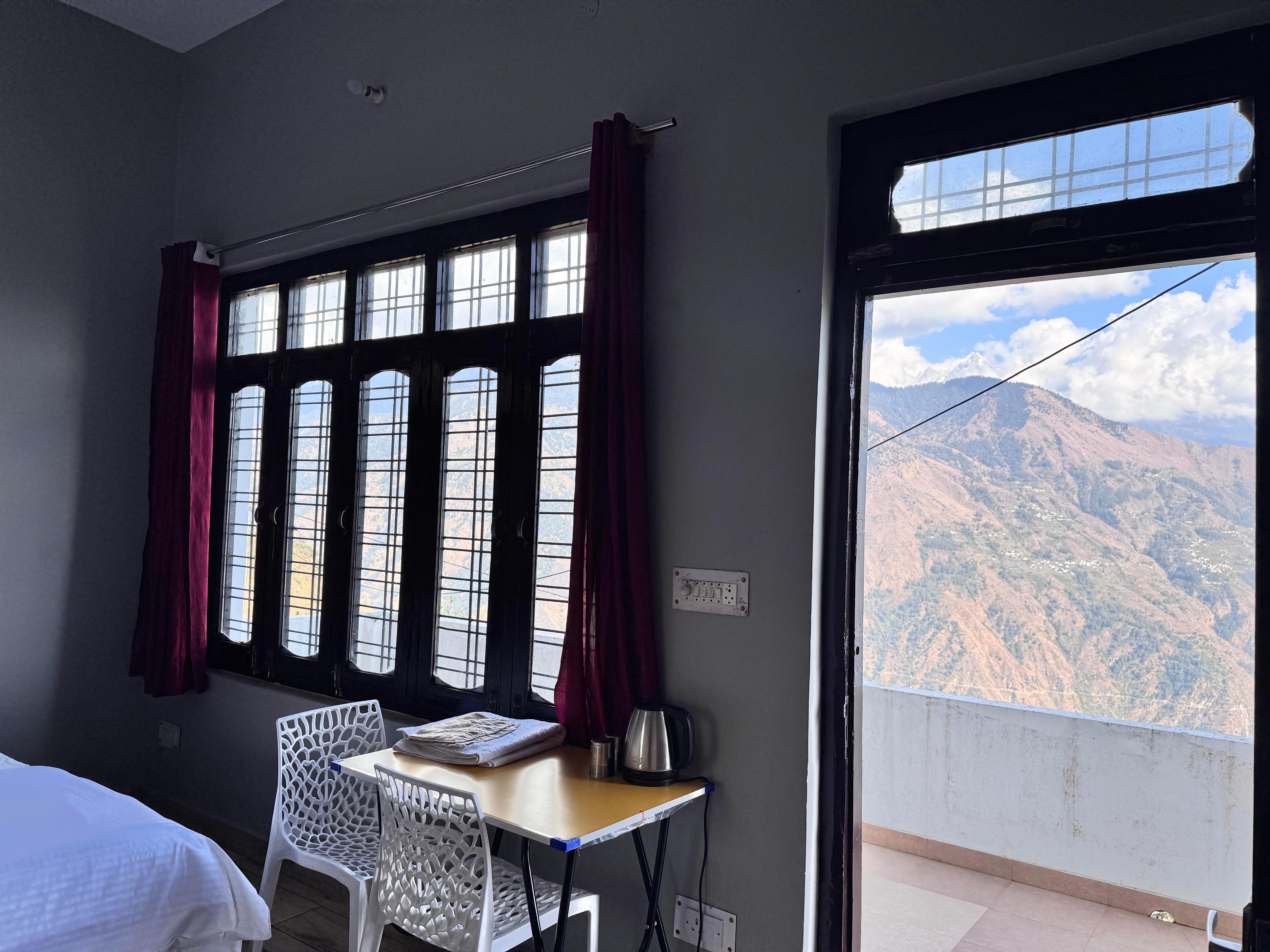 SamathaStay Room Type - Bedroom 5 with mountain view