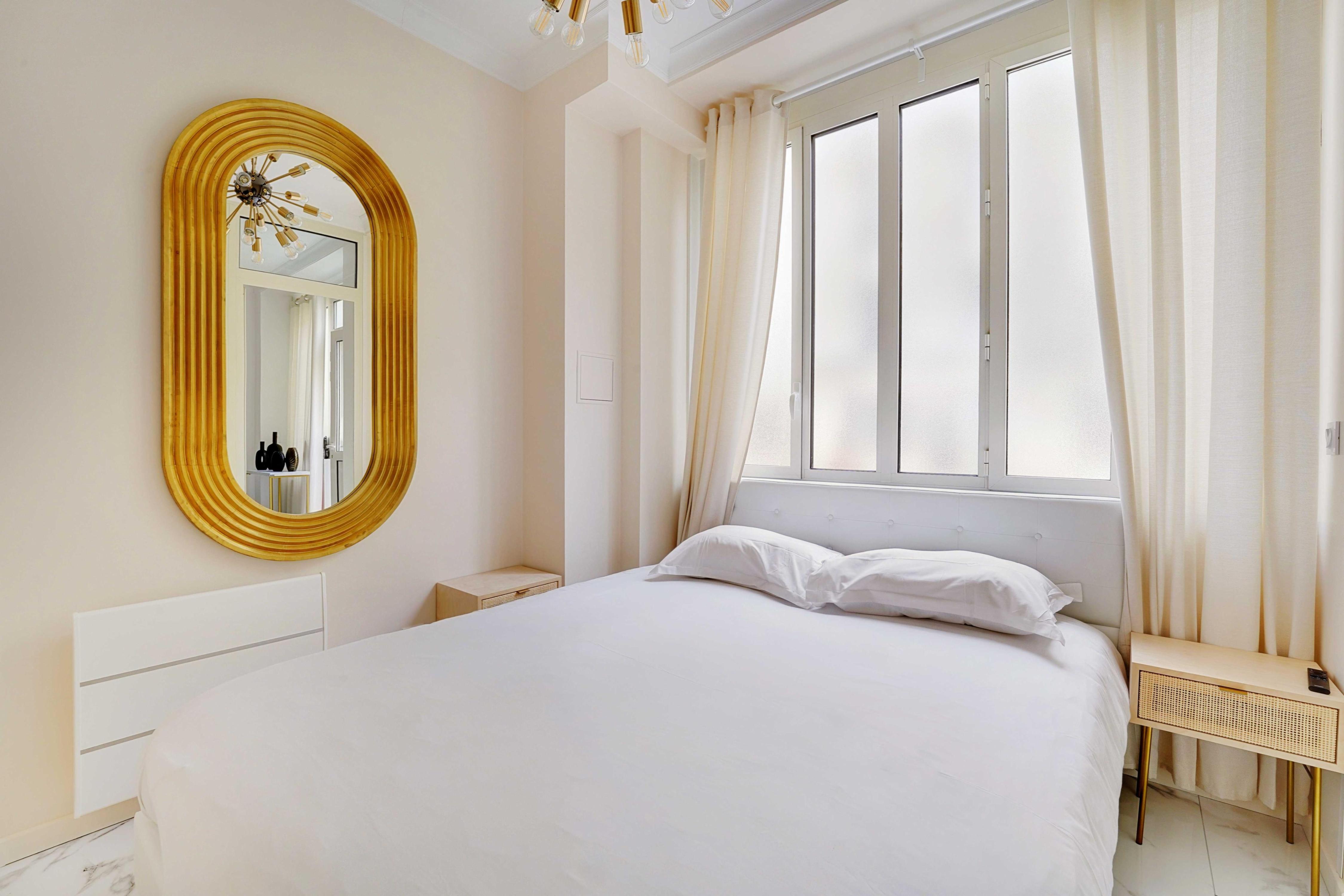 Cosy and Chic 1BR/4P- Eiffel Tower - Trocadero - Tap to explore photos