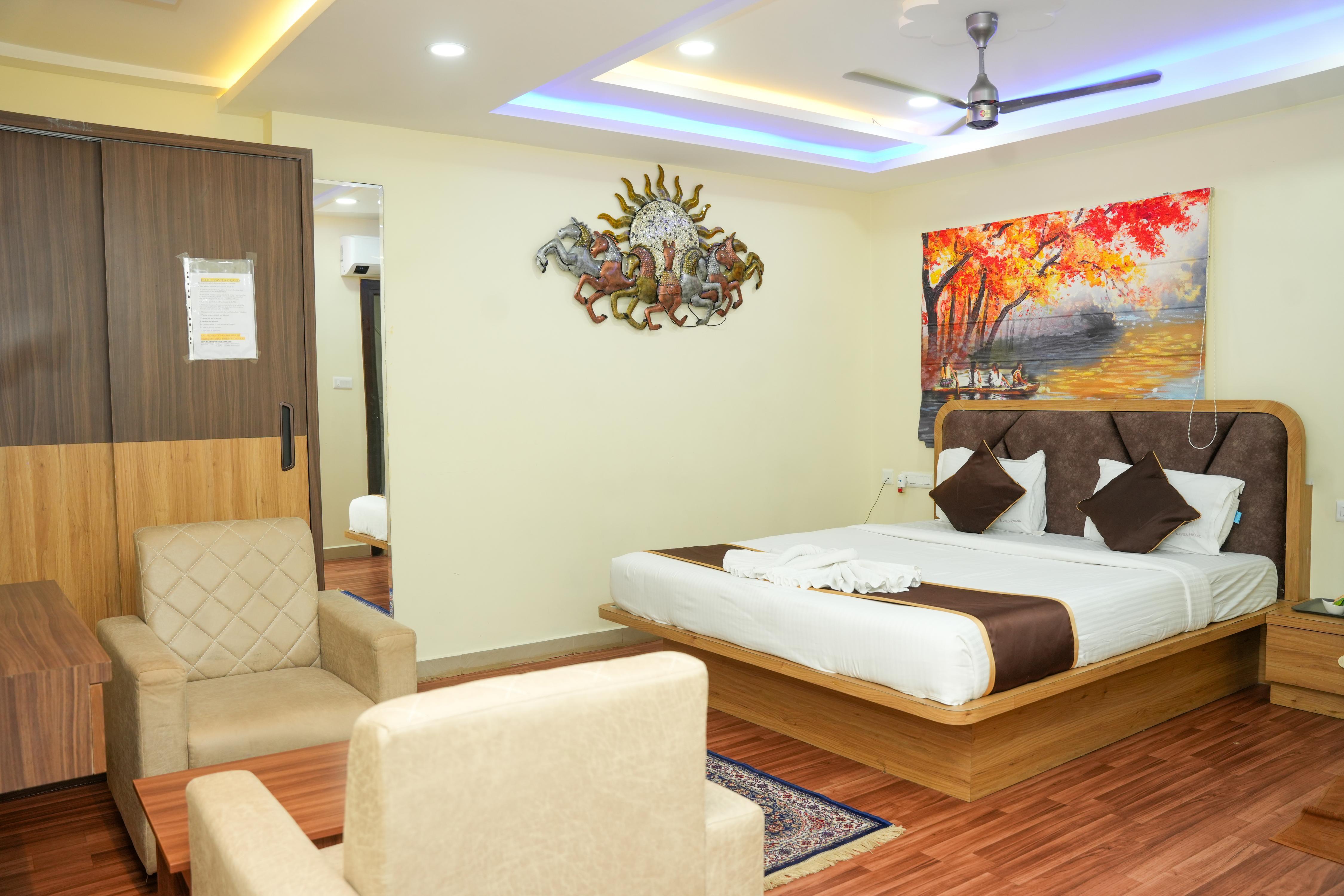 HOTEL RAVILA GRAND Room Type - EXECUTIVE ROOMS