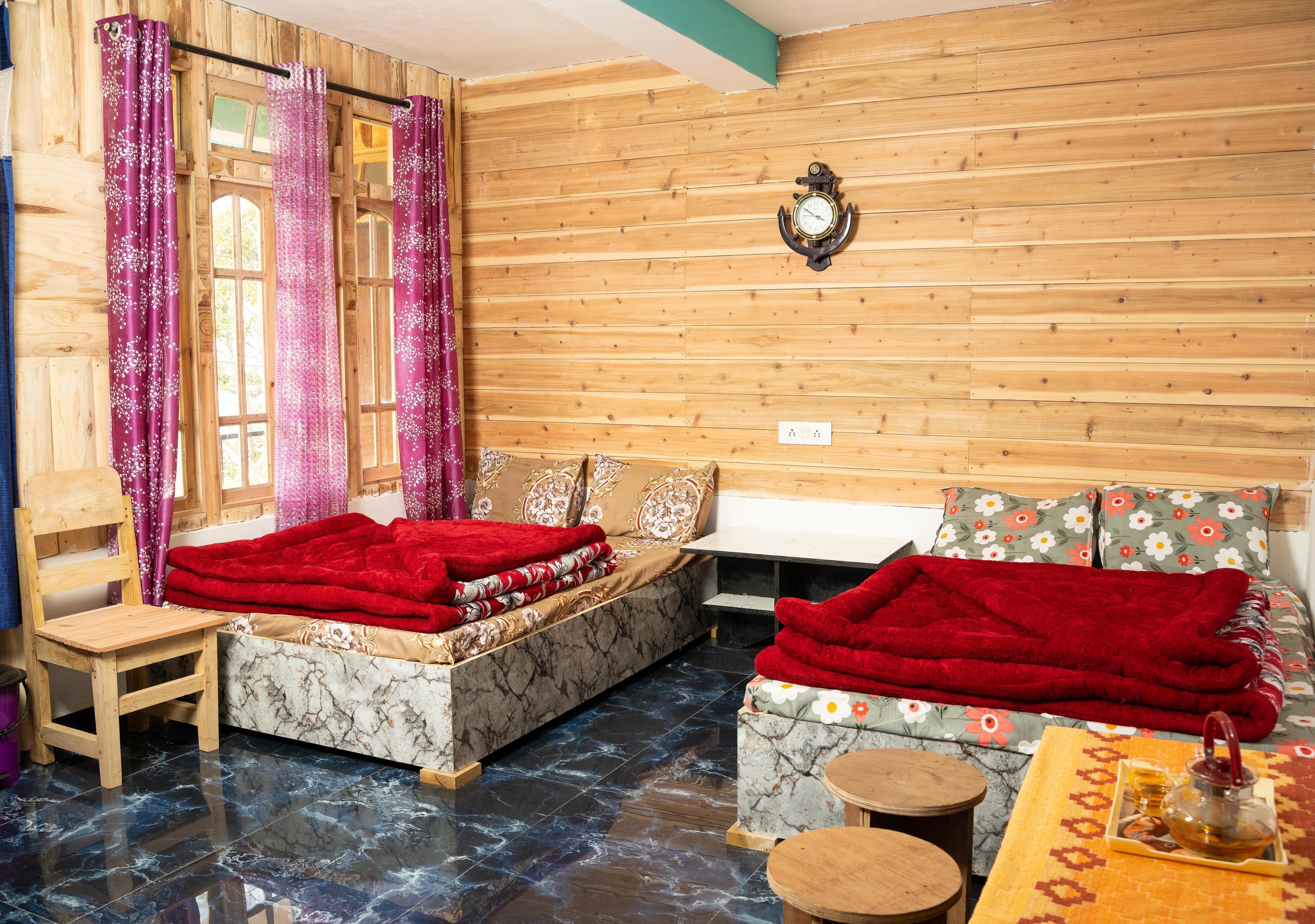 Christina homestay - Tap to explore photos