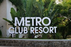 Metro Club Resort