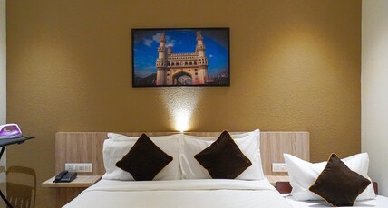 Open Hotel by Olive - Langford Suites Room Type - Deluxe Triple Suite Room