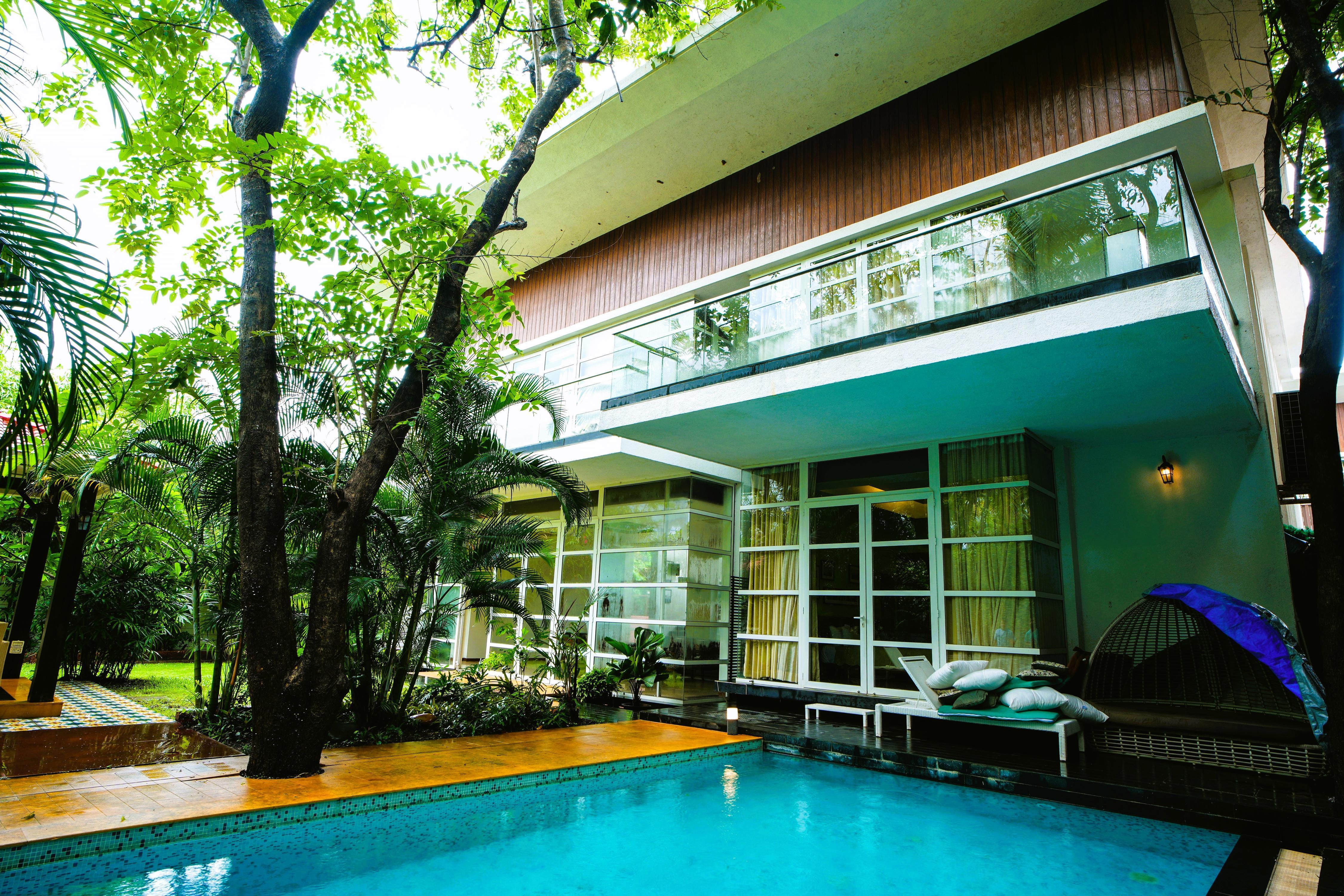 Hireavilla | Villa Dahlia - Luxury 4BHK in North Goa w Pool - Tap to explore photos