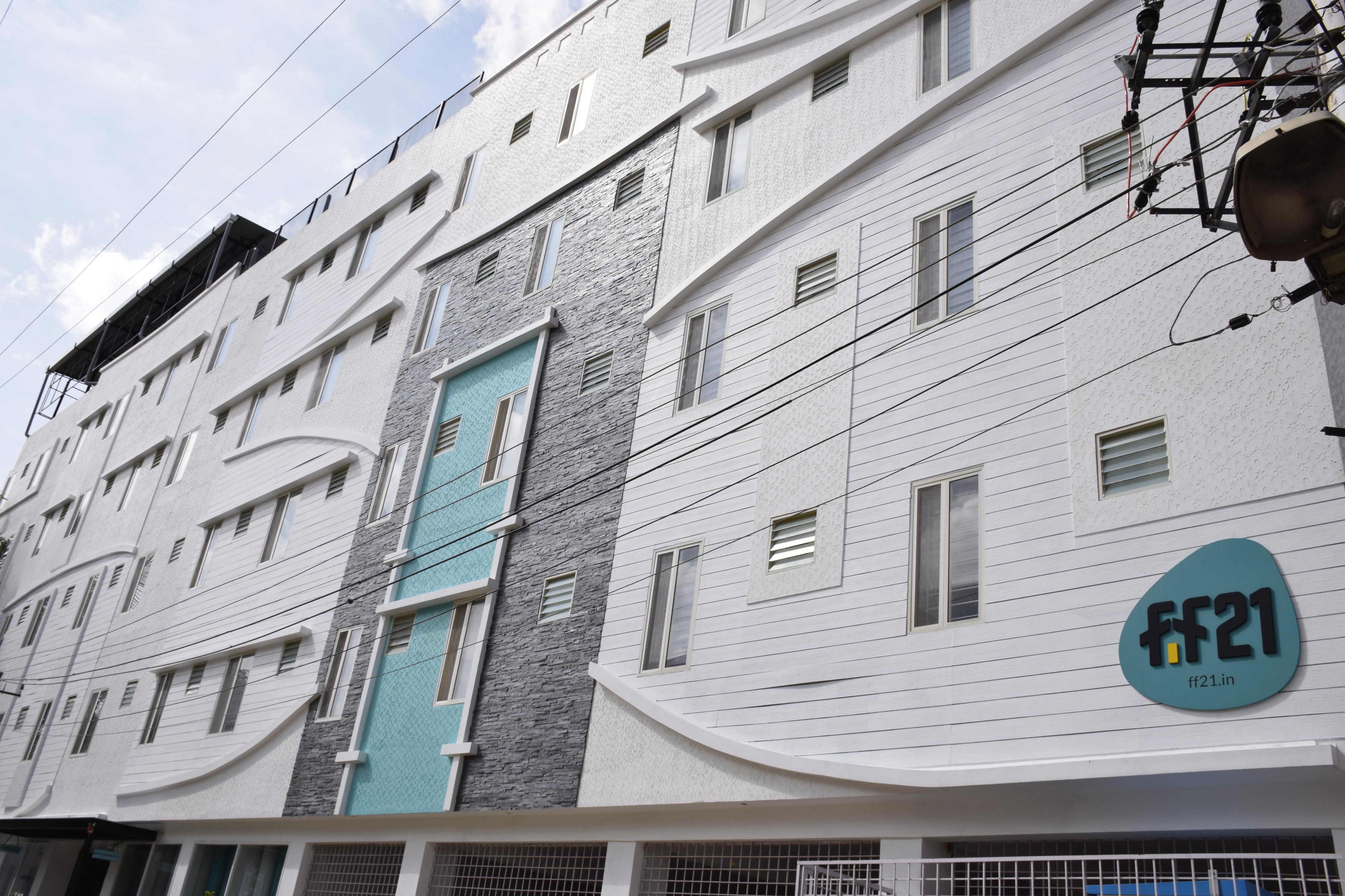 FF21-HBR - Tap to explore photos