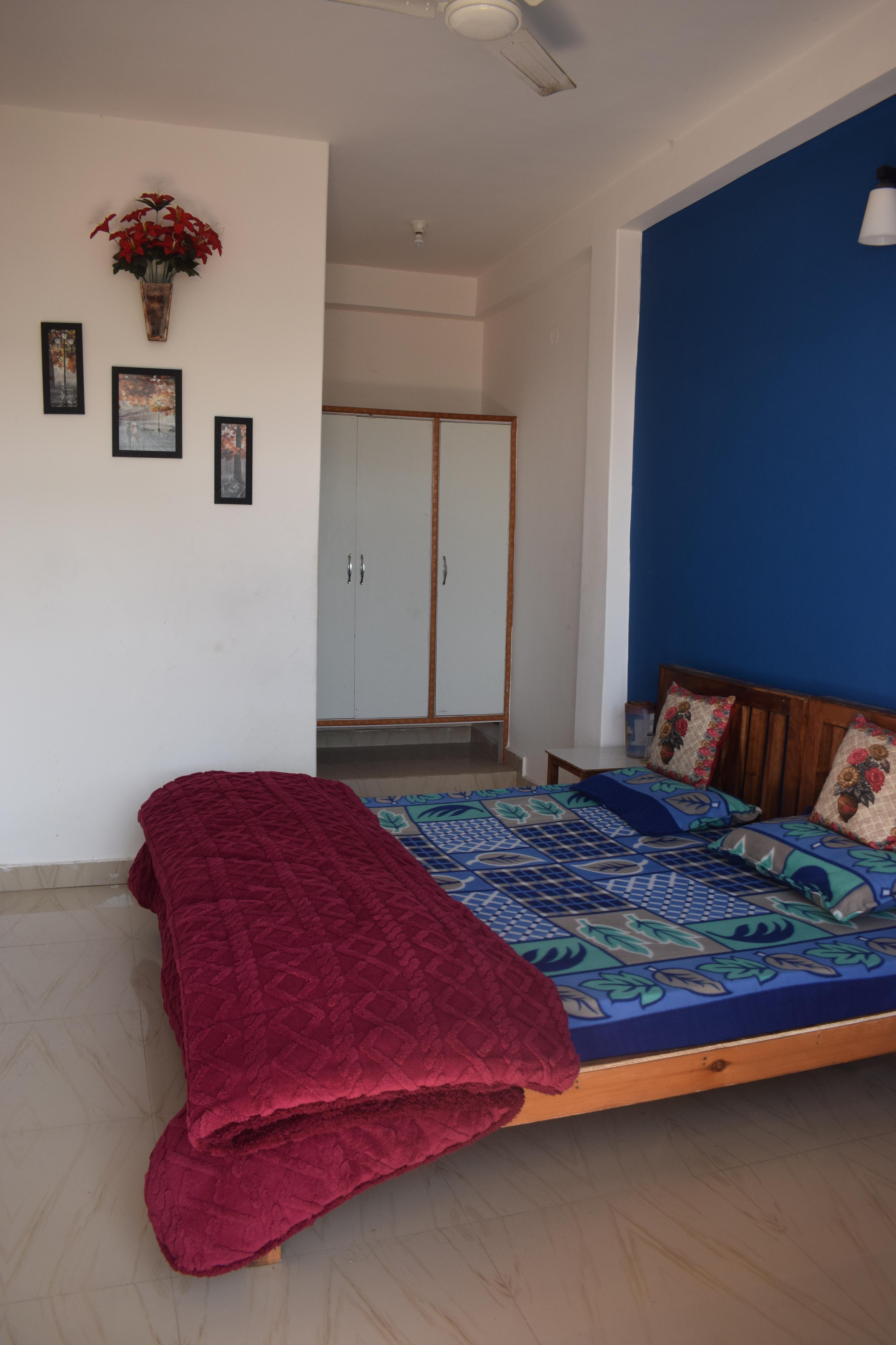 Bir-Aadri Homestay - Tap to explore photos
