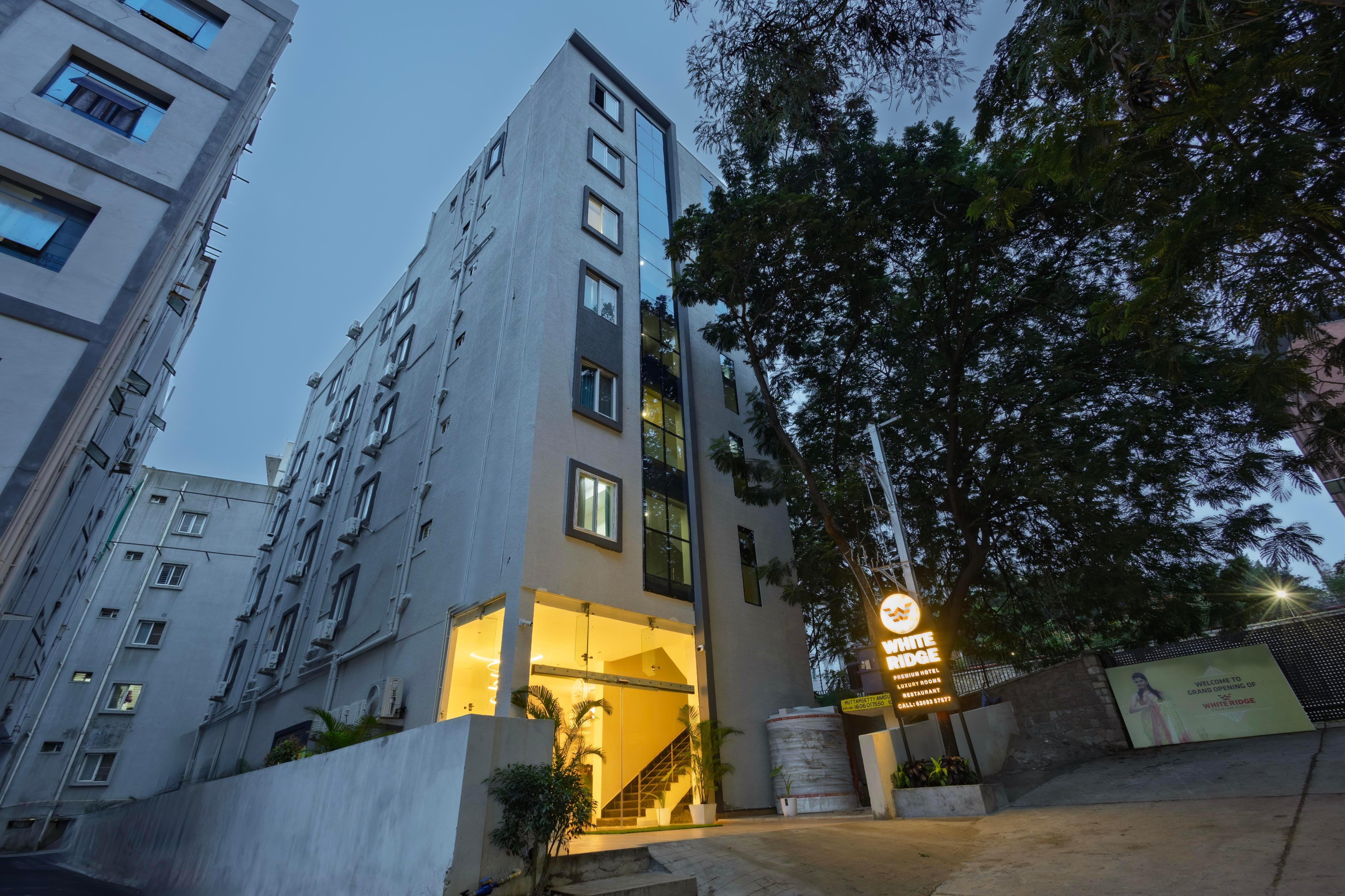 White ridge premium hotel hitech city