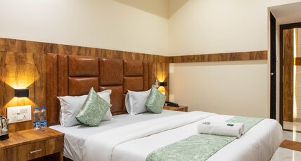 Hotel Heraa International Grant Road, Mumbai Room Type - DELUXE DOUBLE ROOM Hotel Heraa International Grant Road, Mumbai Room Type - DELUXE DOUBLE ROOM