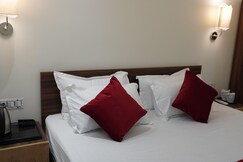 7Sky Hotel and Restaurant