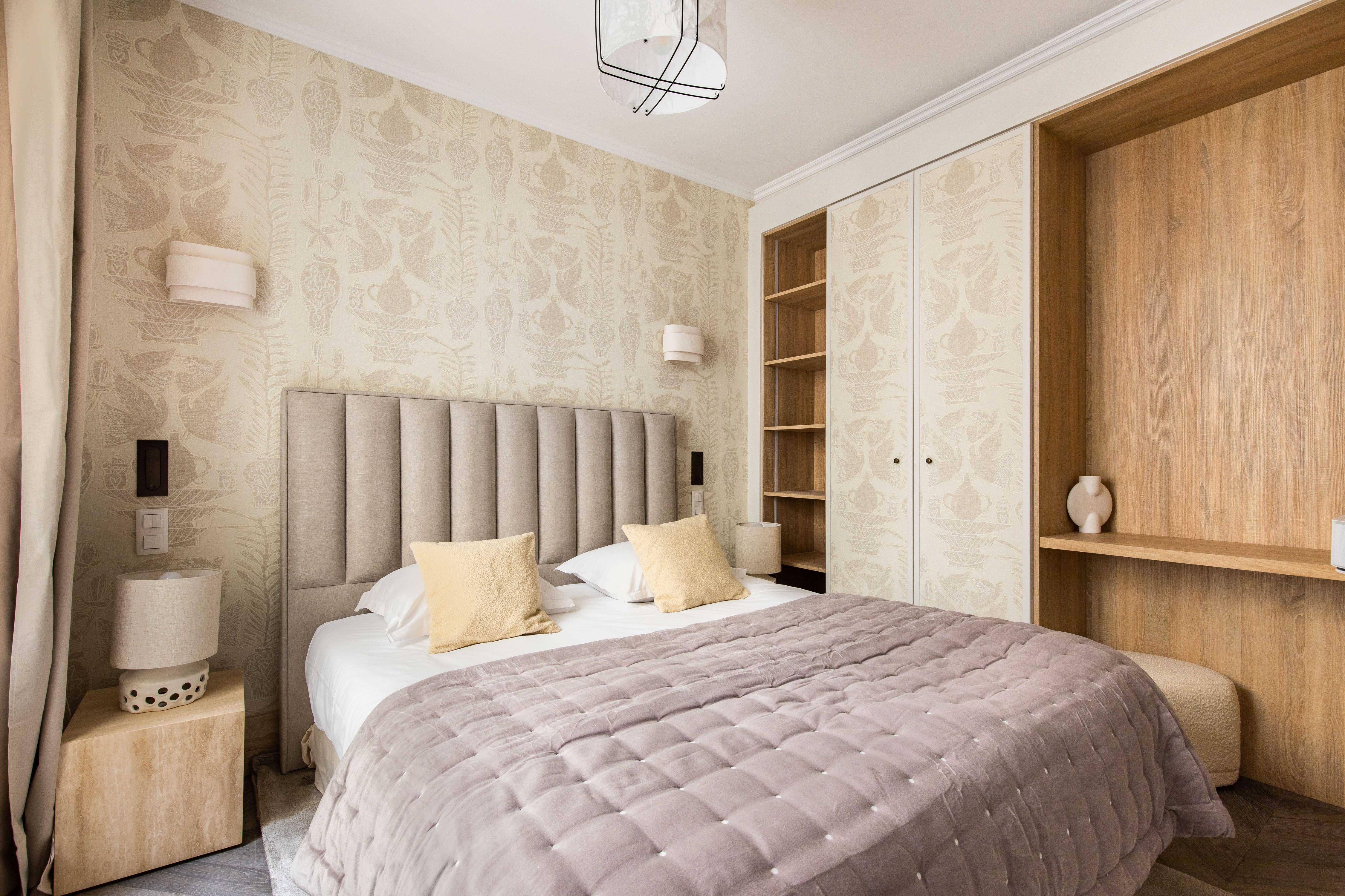 Elegant Apartment 1BR 4P Place Vendome - Tap to explore photos