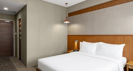 Maison Stay Bangkok Room Type - Deluxe Room King