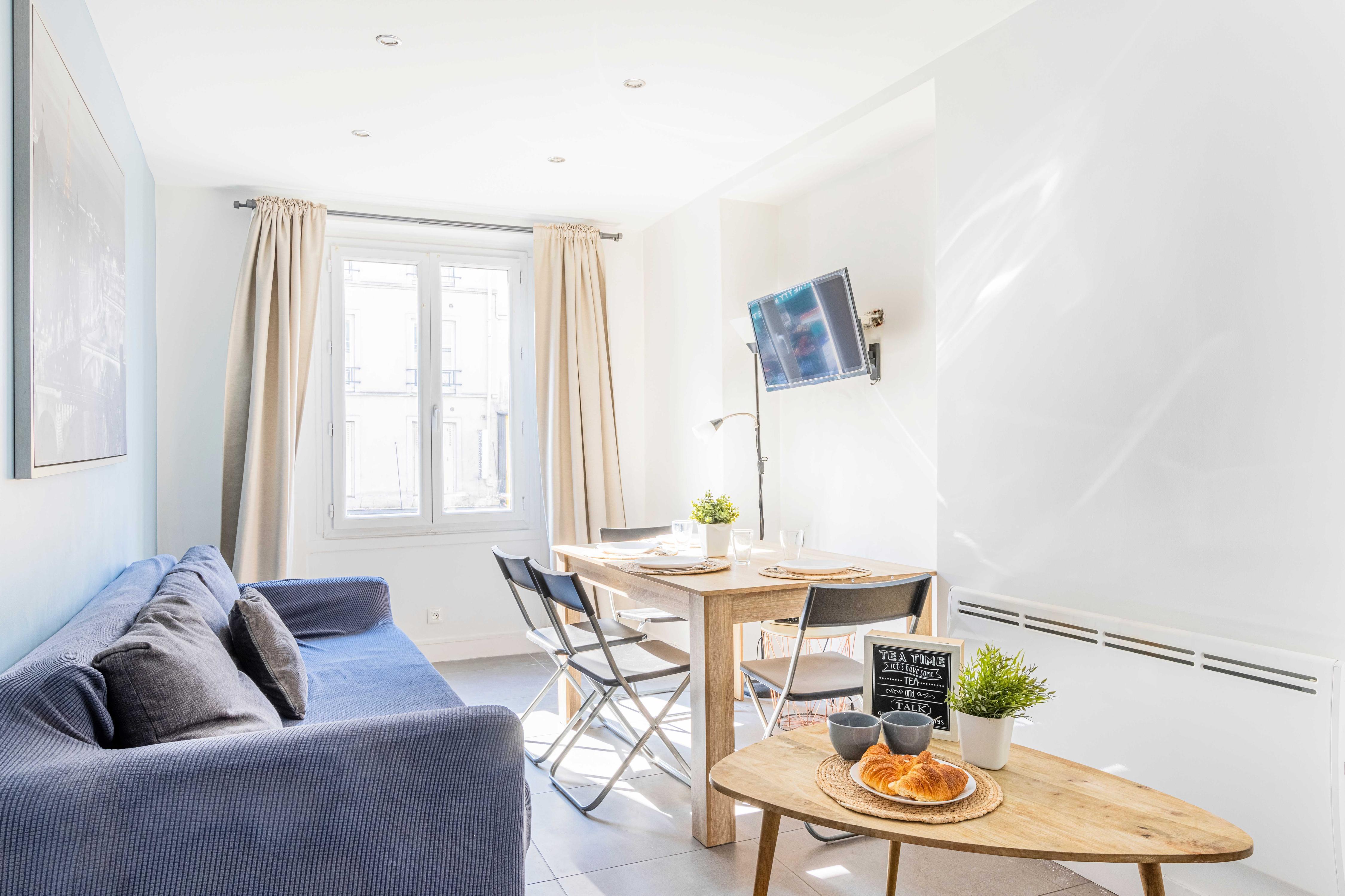 Charming Apartment - 2BR/6P - Bastille - Tap to explore photos