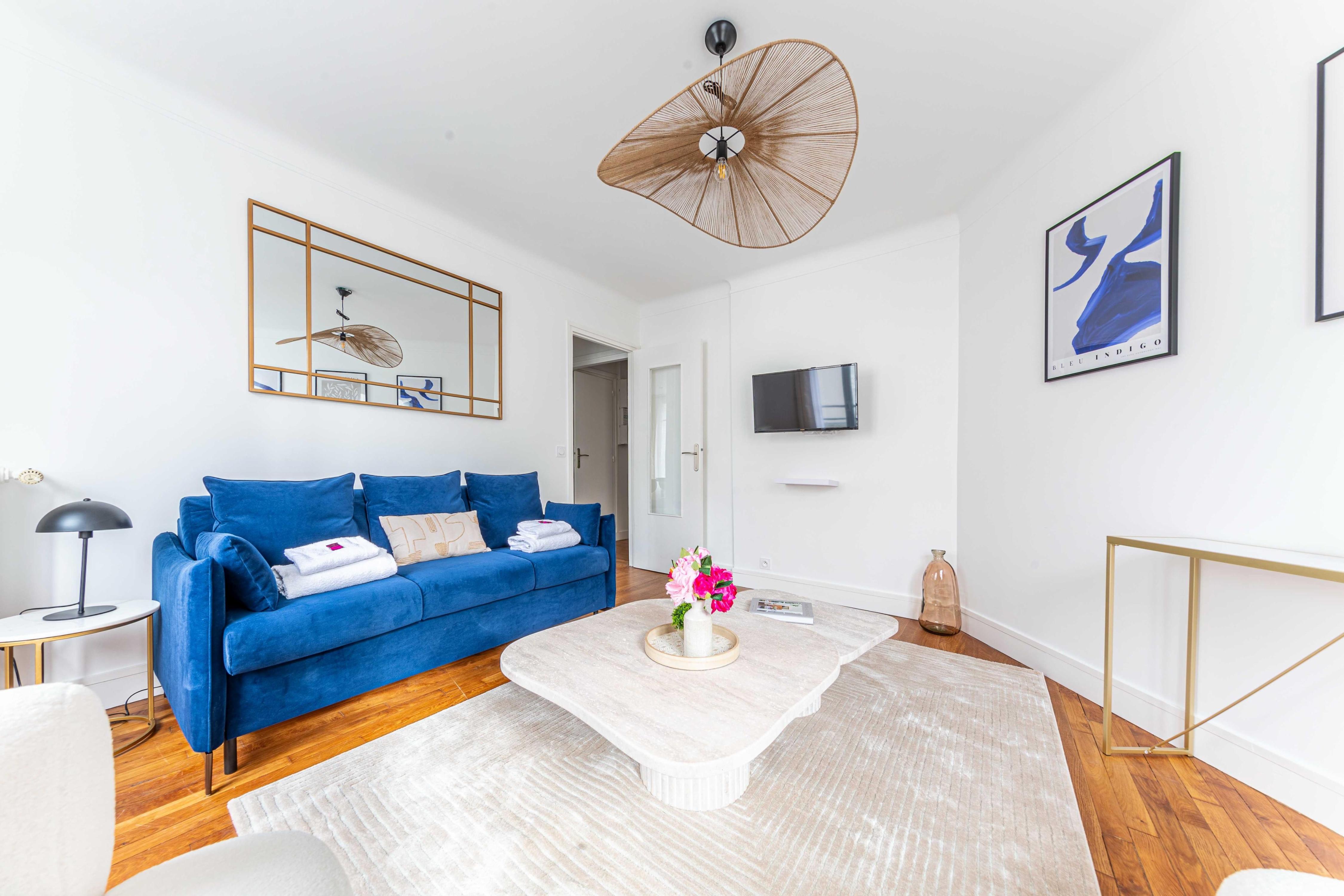 Bright & charming apartment - 1BR/4P - Montmartre - Tap to explore photos