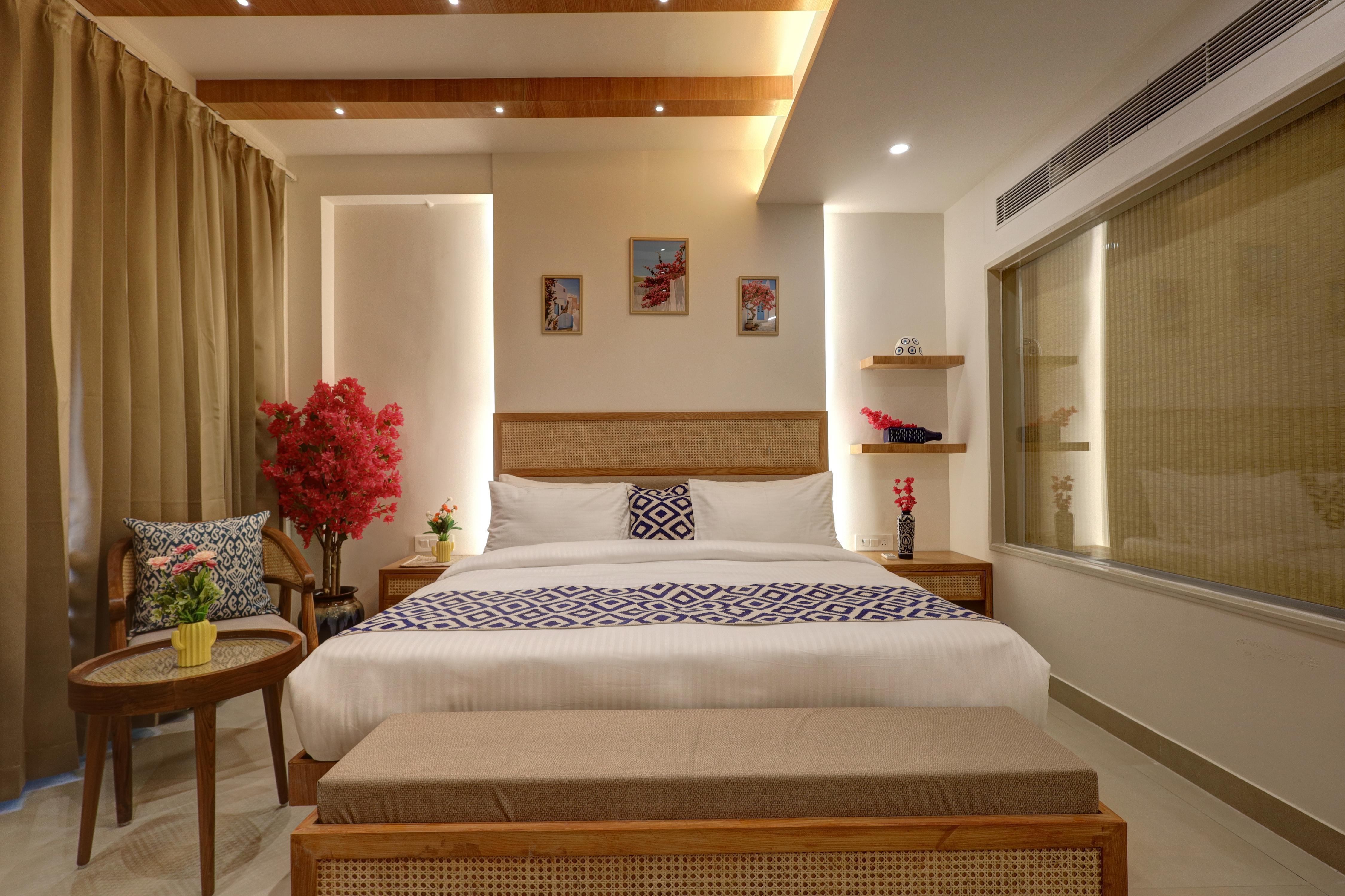 A Santorini Home-By Le Reve(Mall Road 5Min Drive) - Tap to explore photos