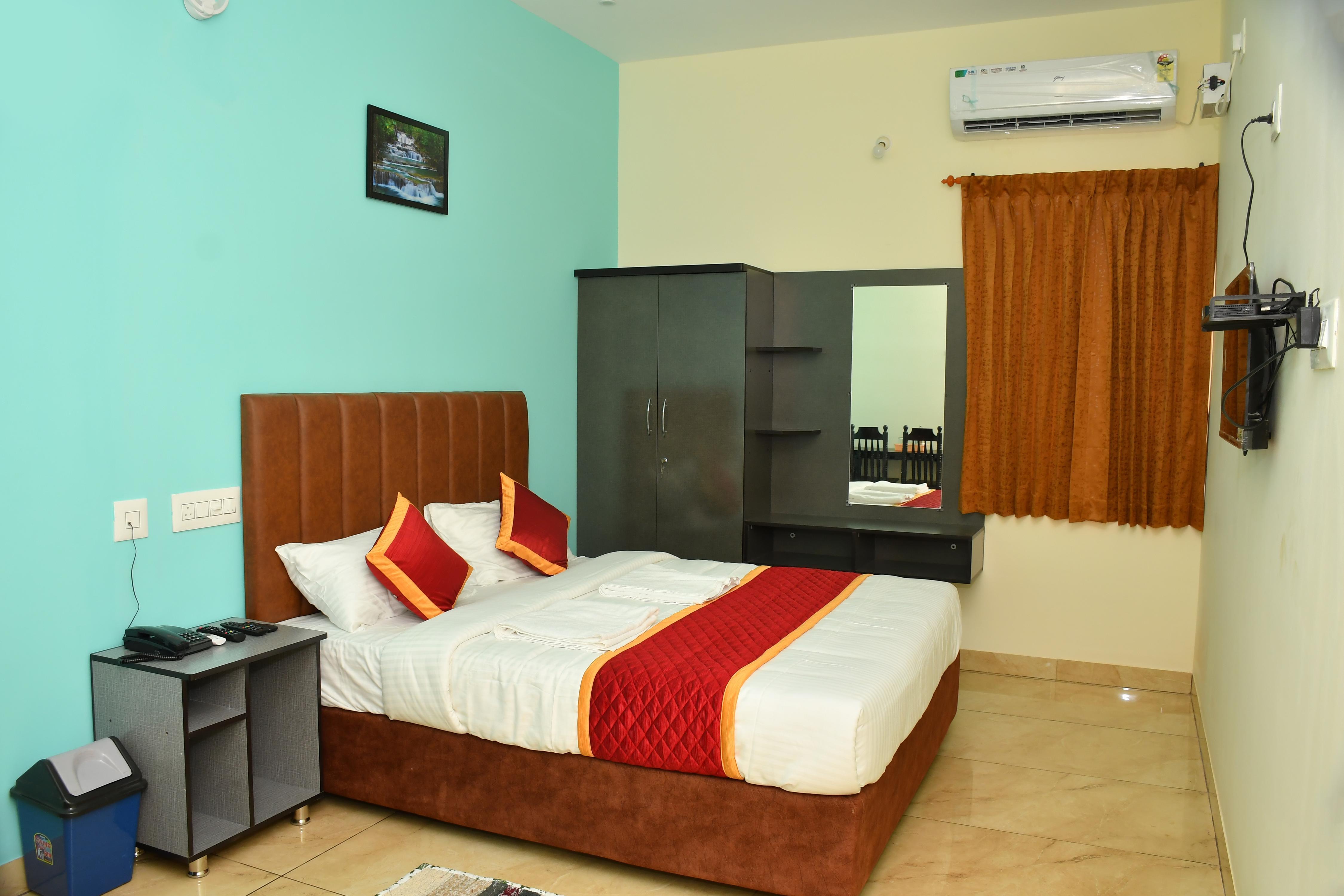 ARUVI RESORT Room Type - AC Deluxe Room