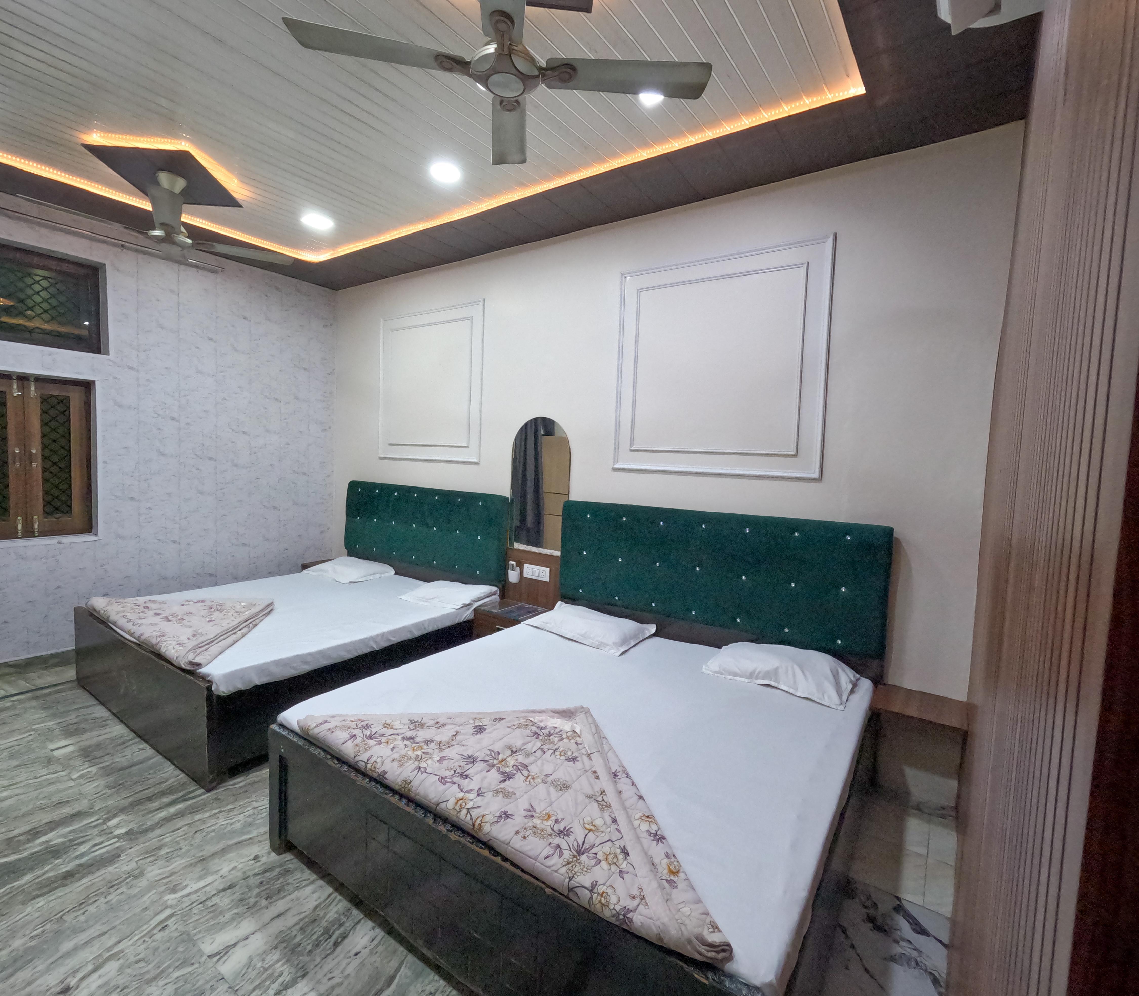 Agrawal Inn Guest House - Tap to explore photos