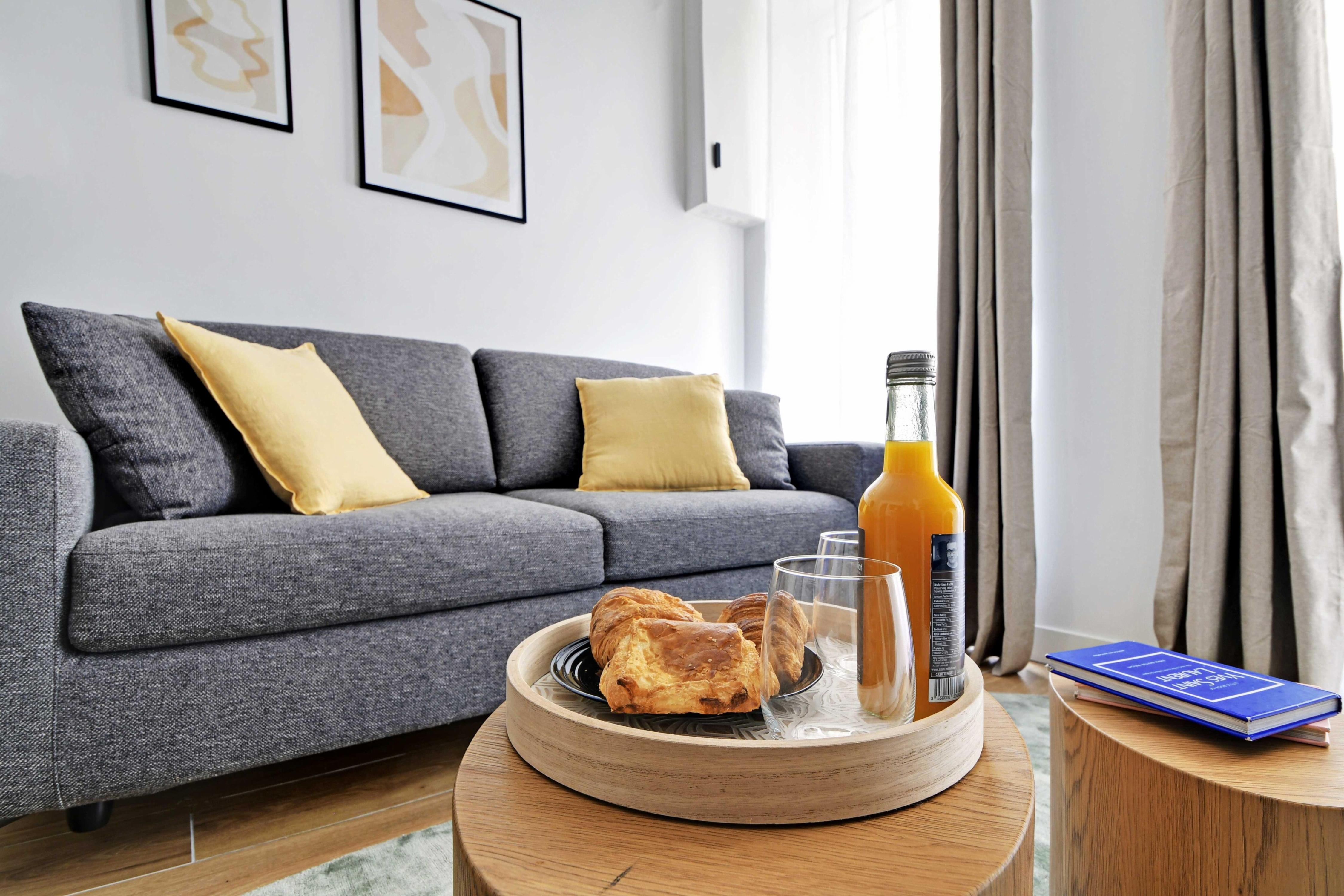 Welcoming apartment - 1BR/4P - Sacre-Coeur - Tap to explore photos