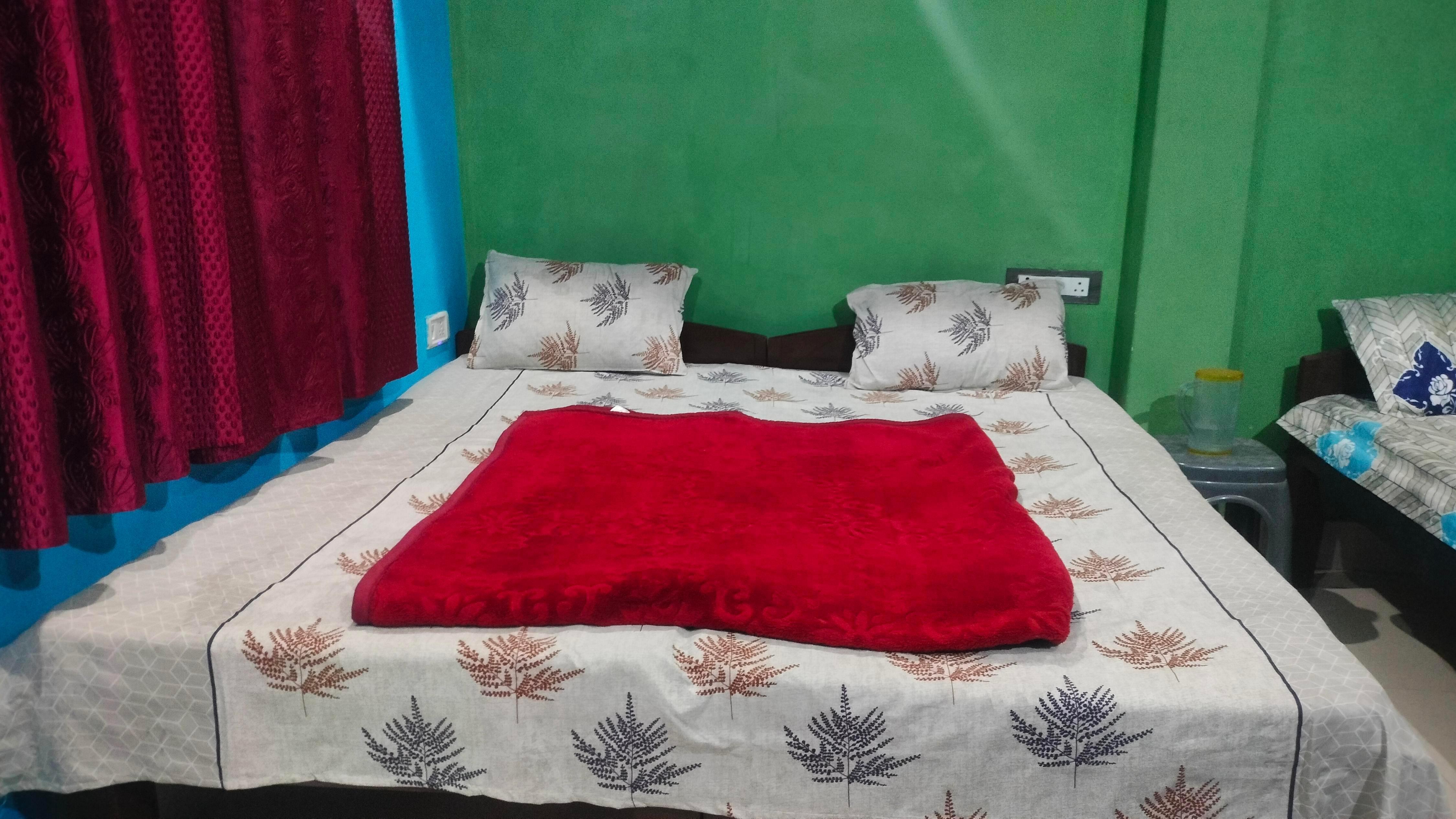 Guru chowrangi home stay/Hill residency Room Type - Bedroom 2