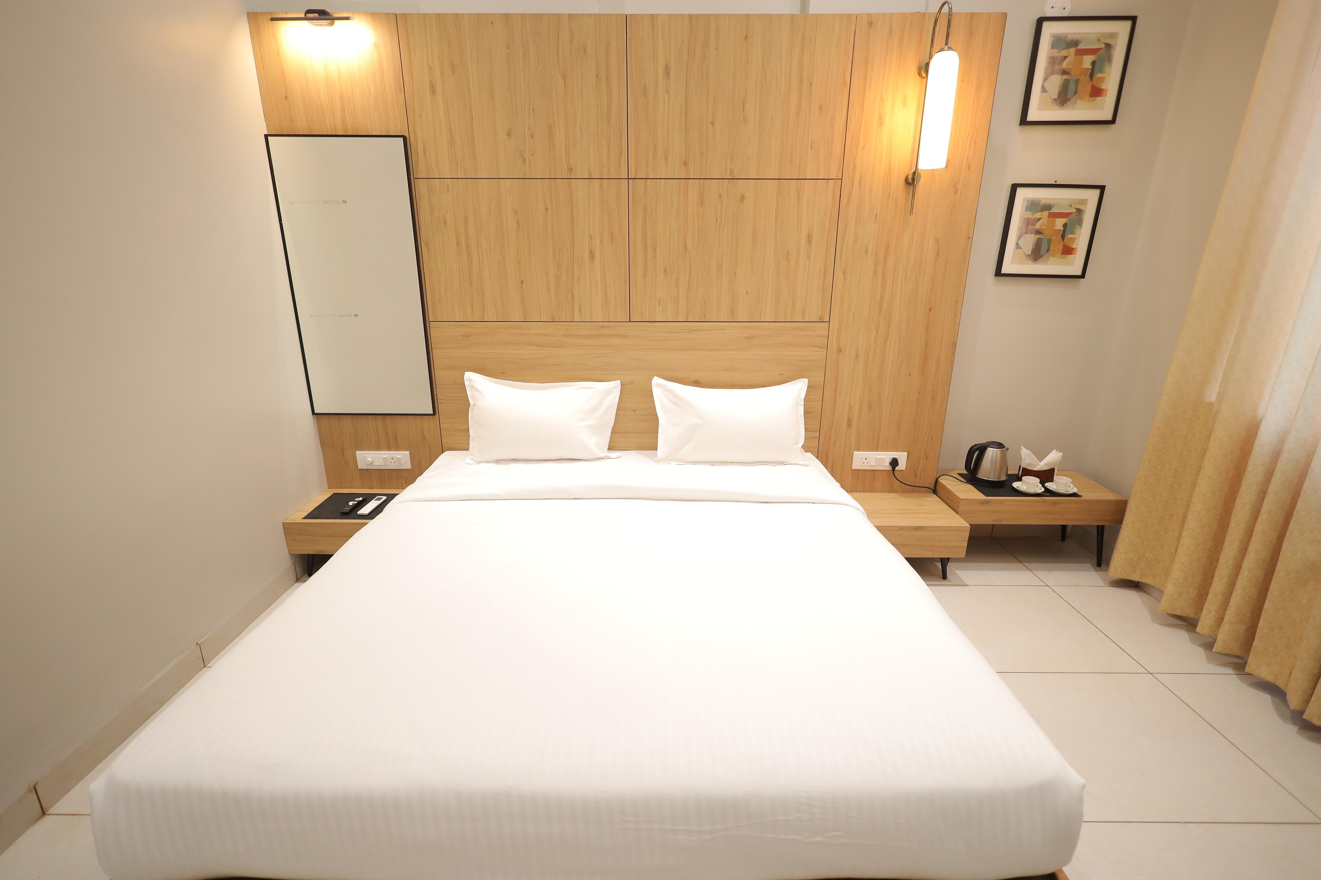 Vaishnav Hotel Room Type - City View Room