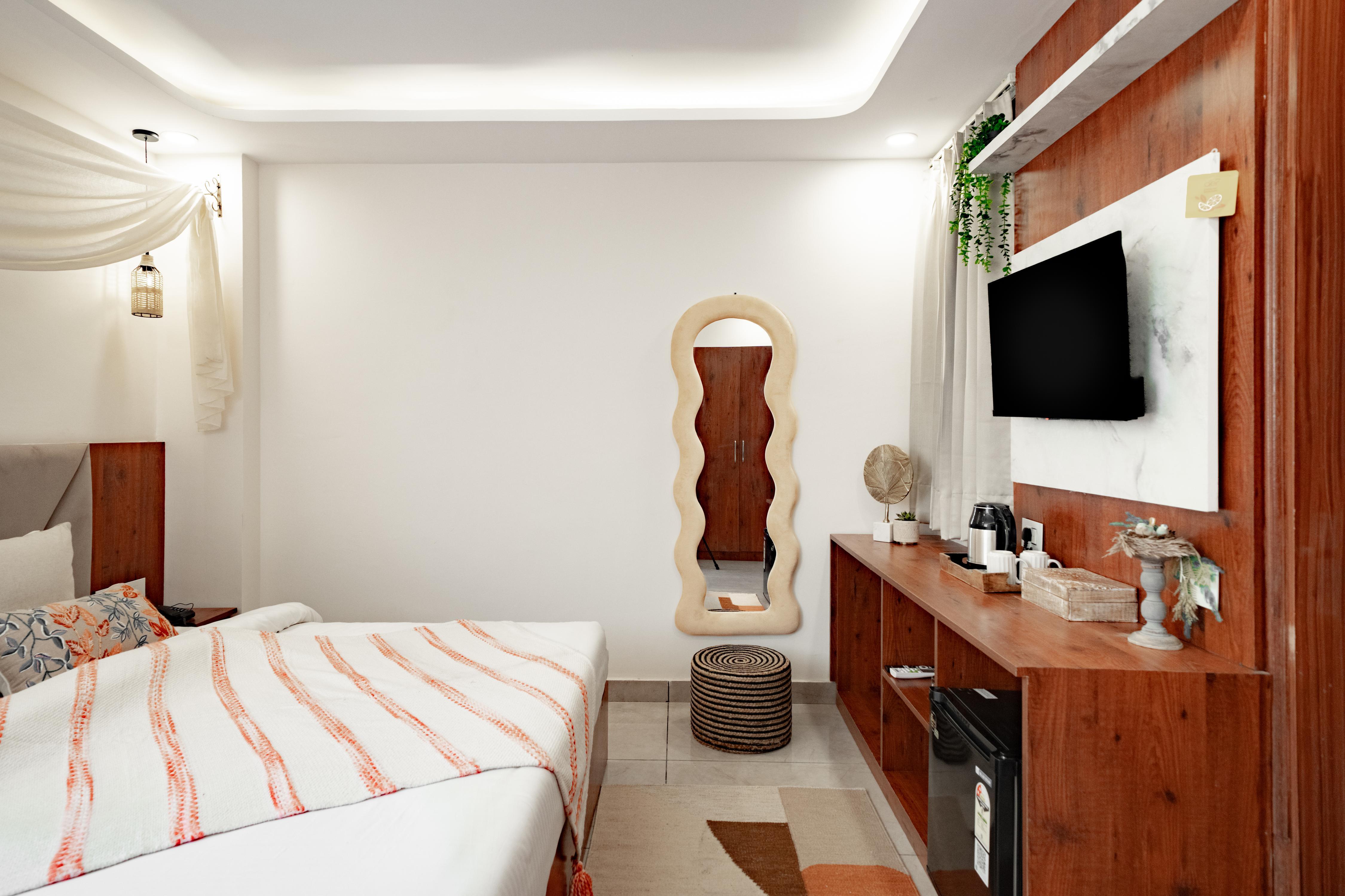 Humming Bird Rishikesh - Tap to explore photos